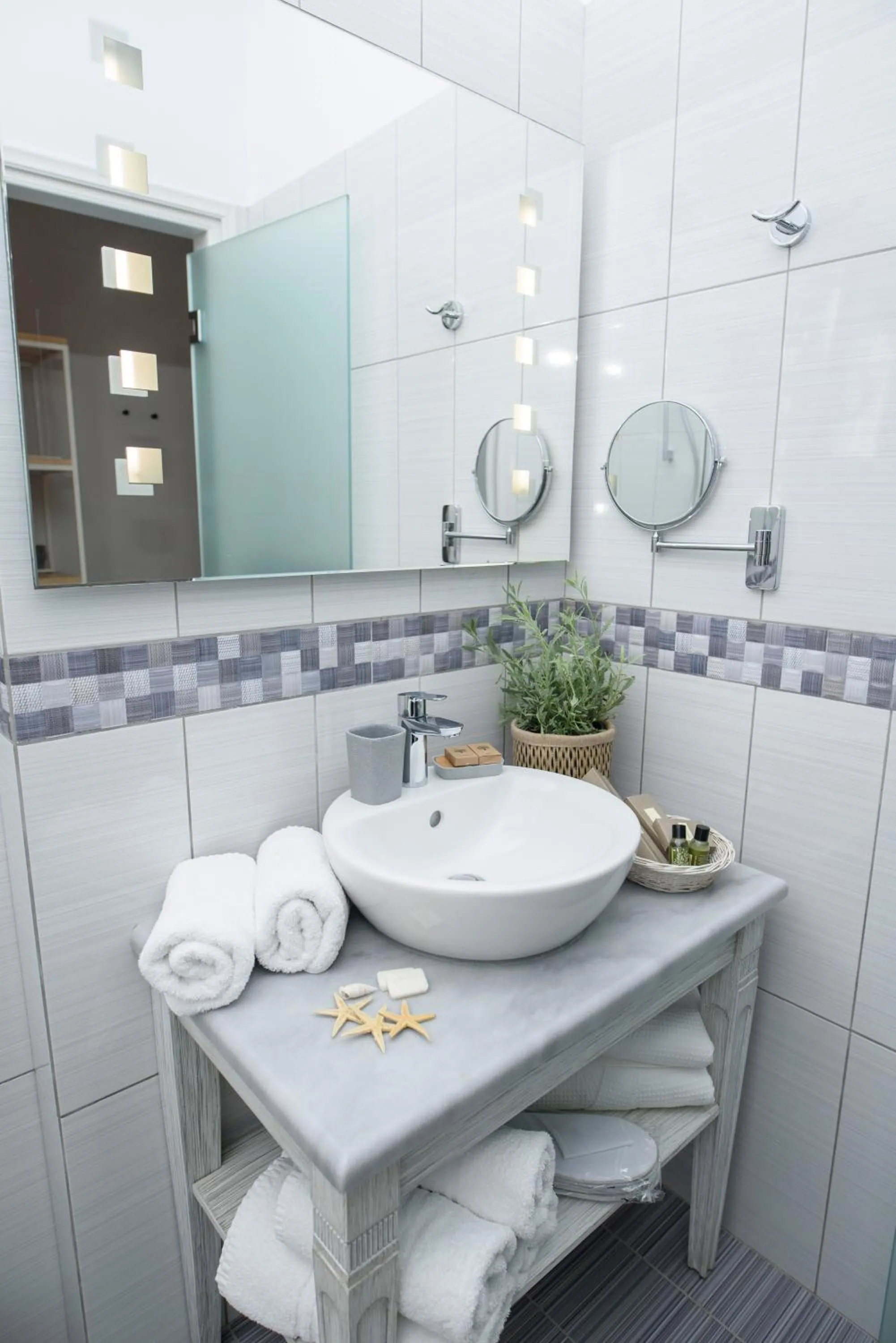 Bathroom in Vigla Hotel