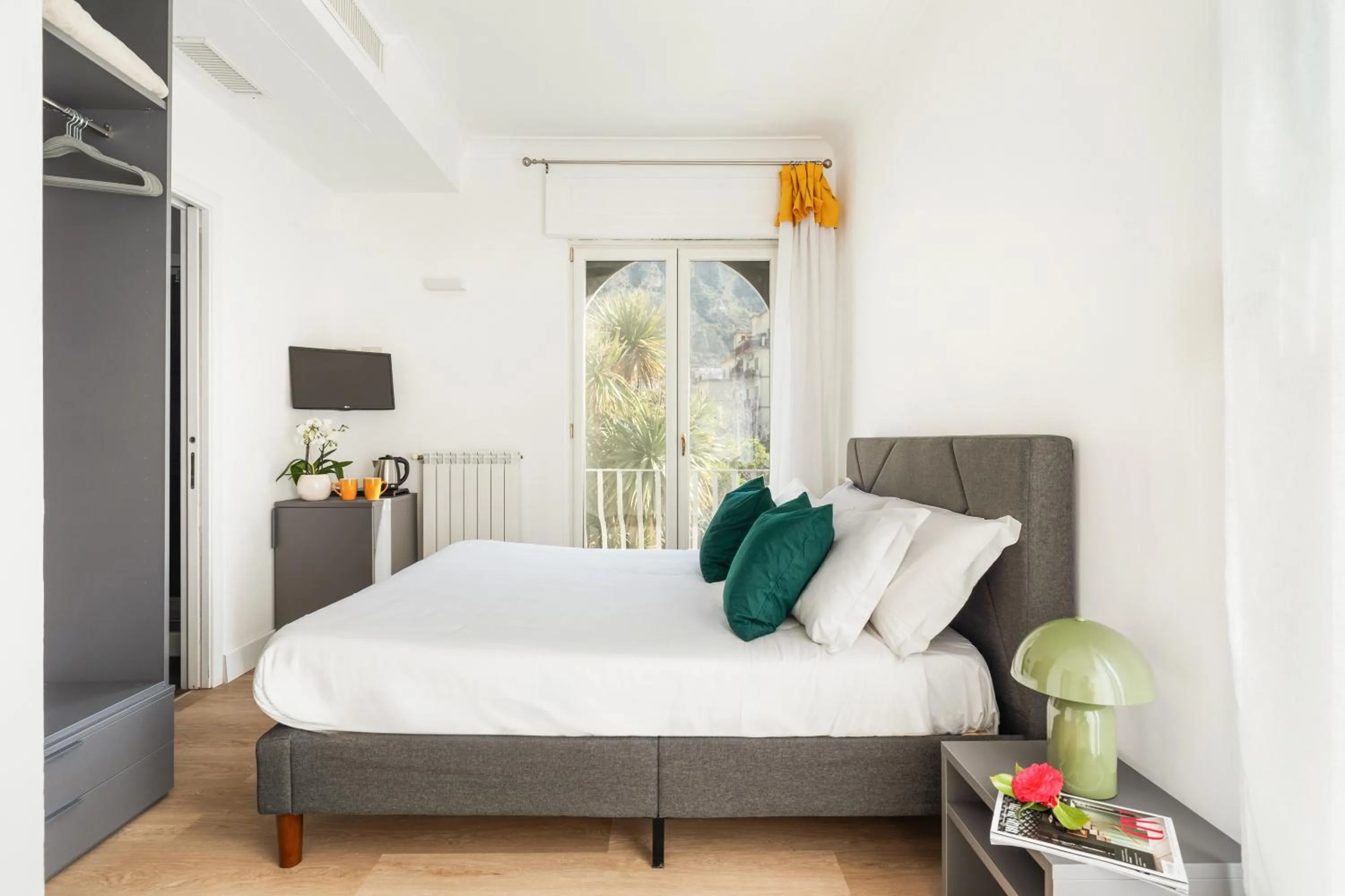 Bed in YourHome - Villa Sorrento