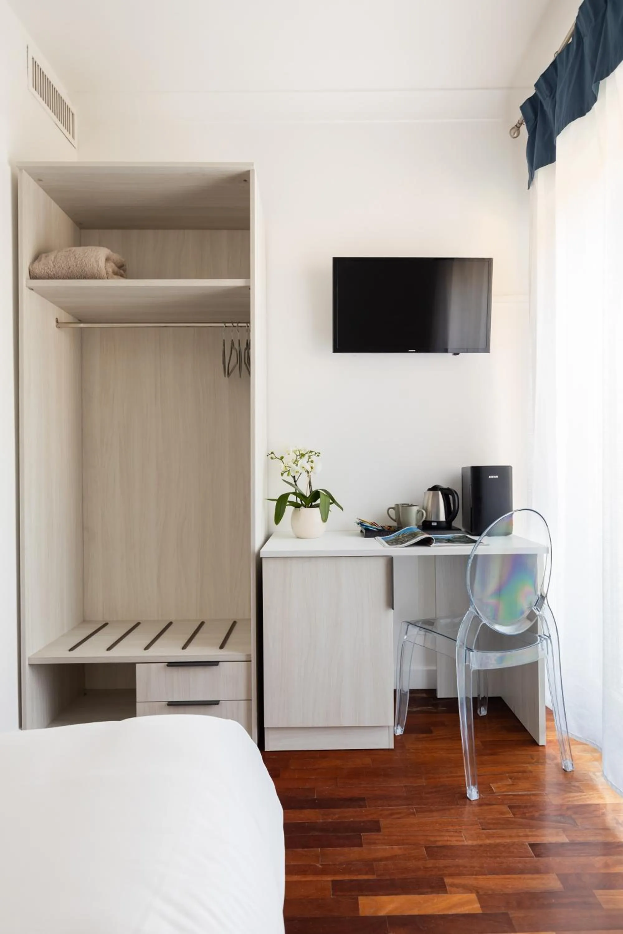 Bedroom in YourHome - Villa Sorrento