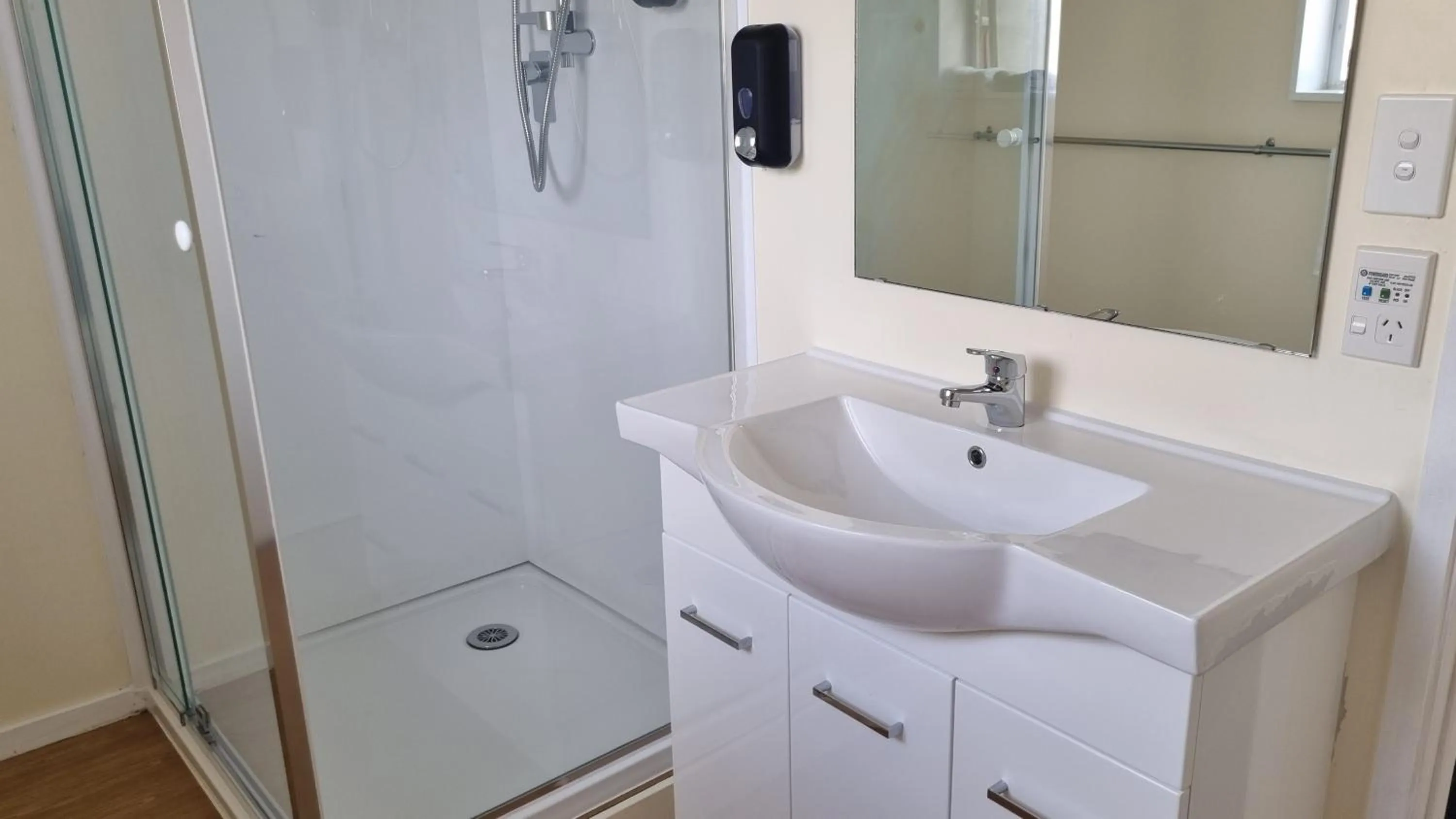 Shower in Twin Coast Adventures