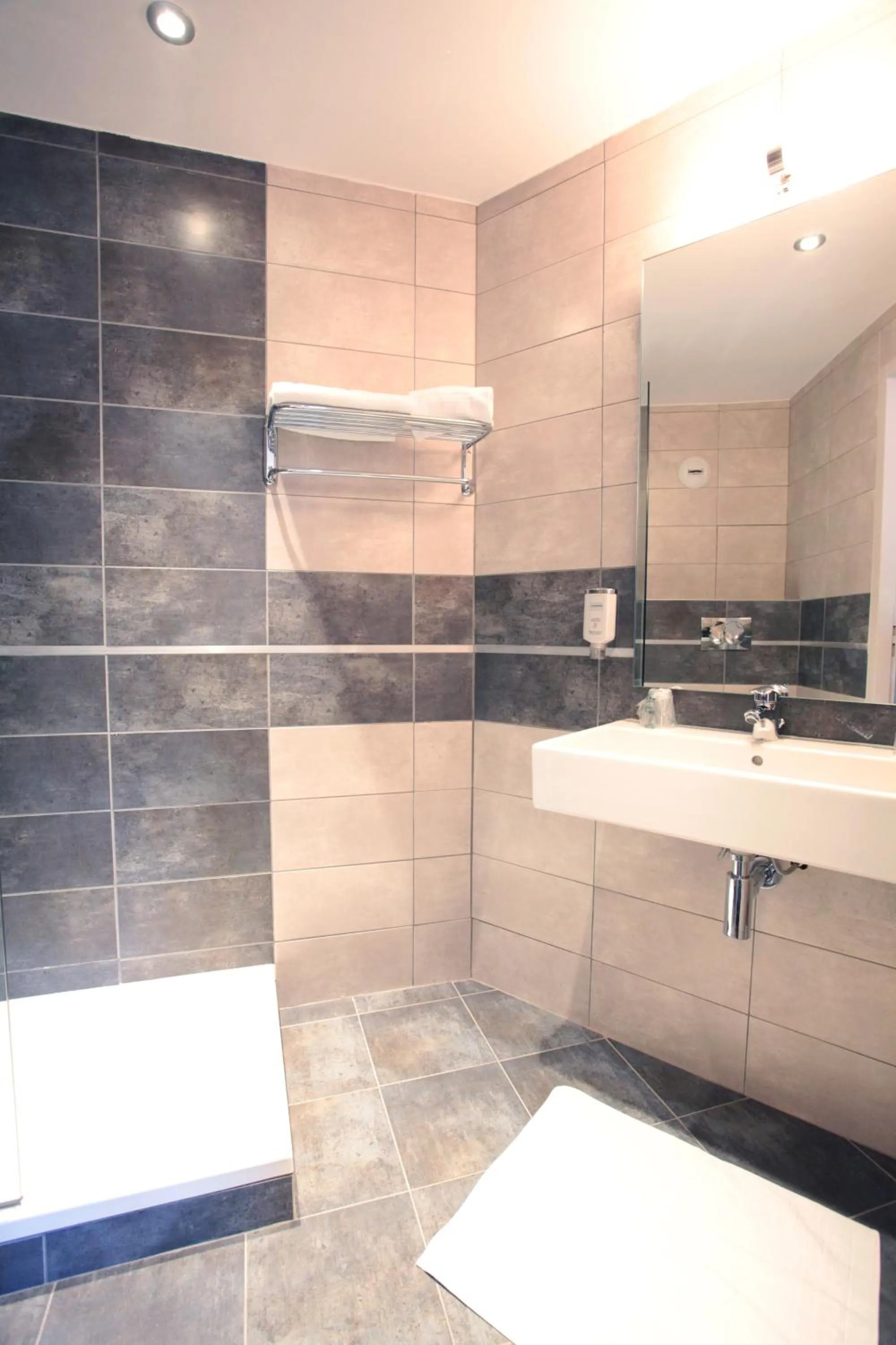 Bathroom in La Table de Gustave