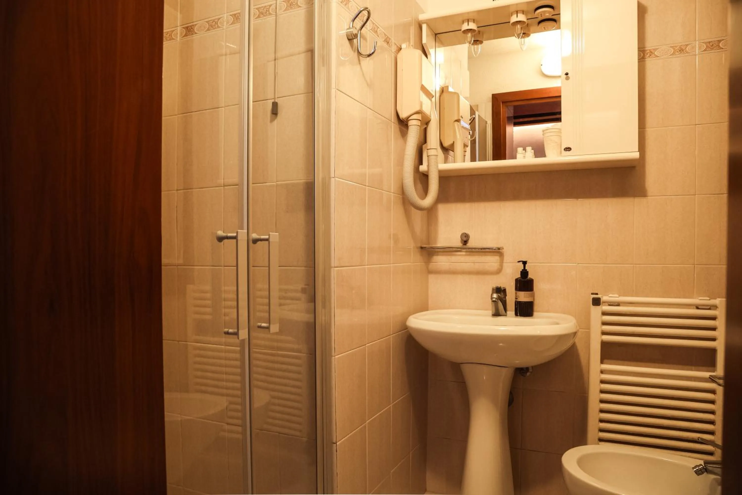 Bathroom in Hotel Villa Sara