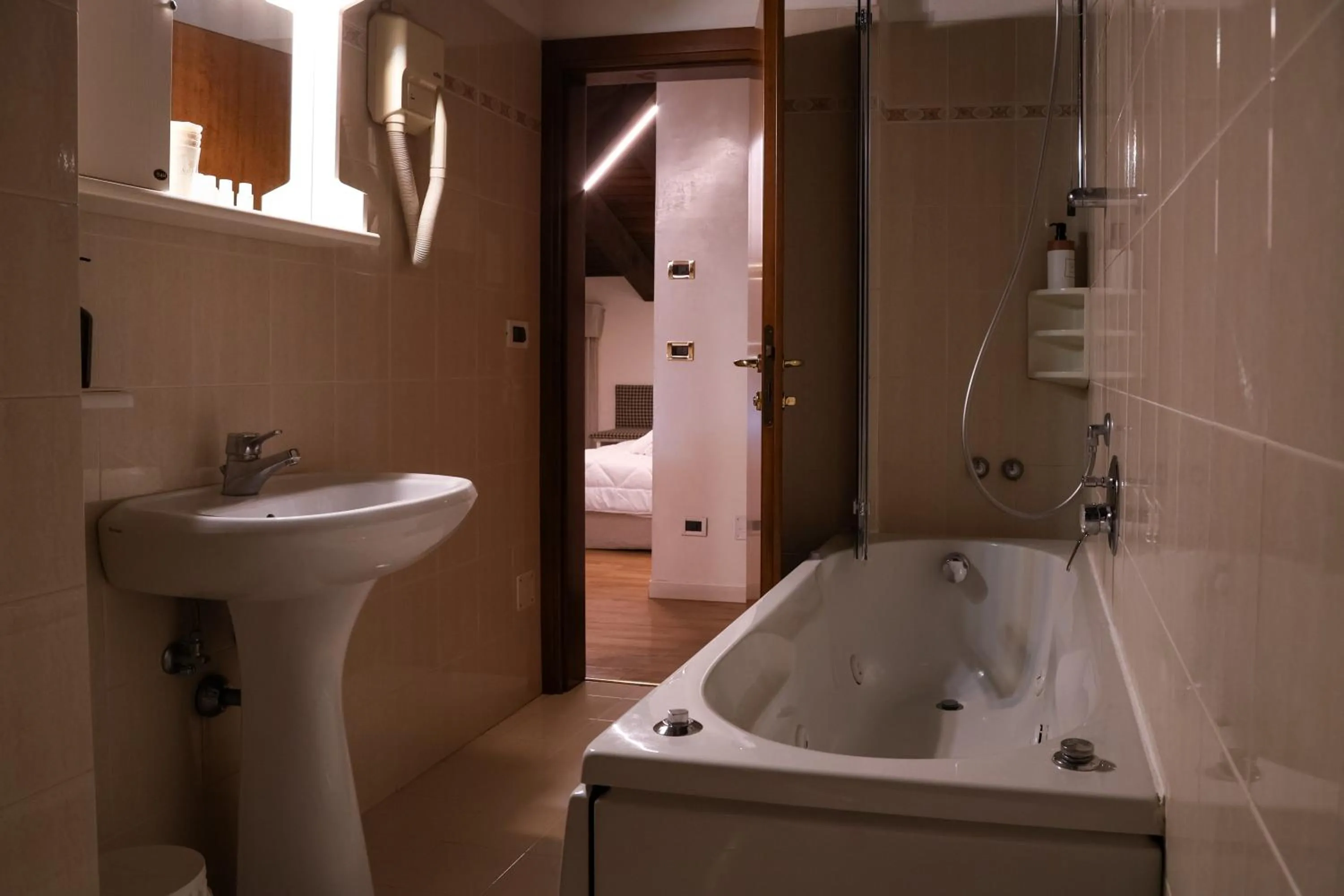 Bathroom in Hotel Villa Sara