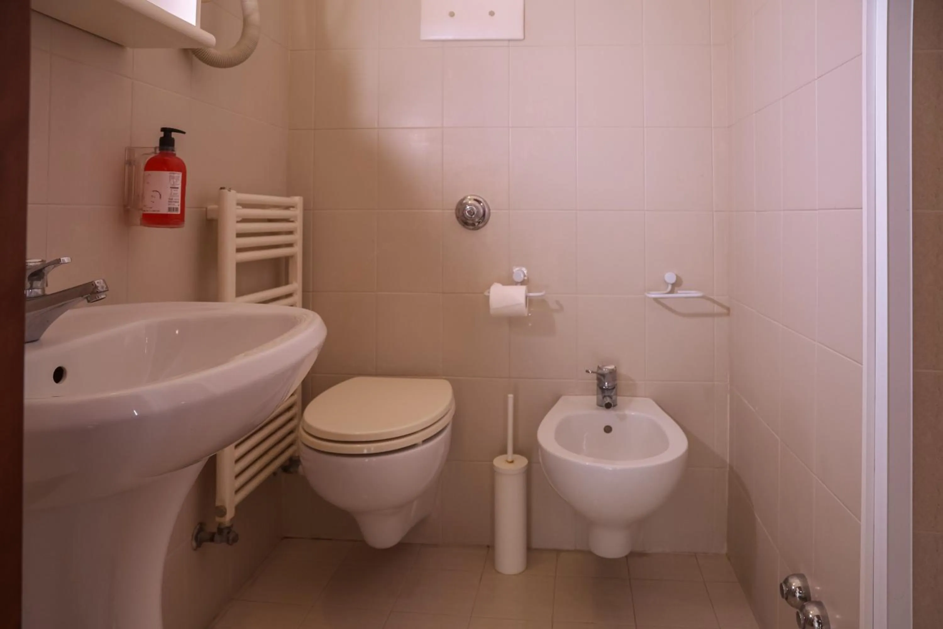 Bathroom in Hotel Villa Sara