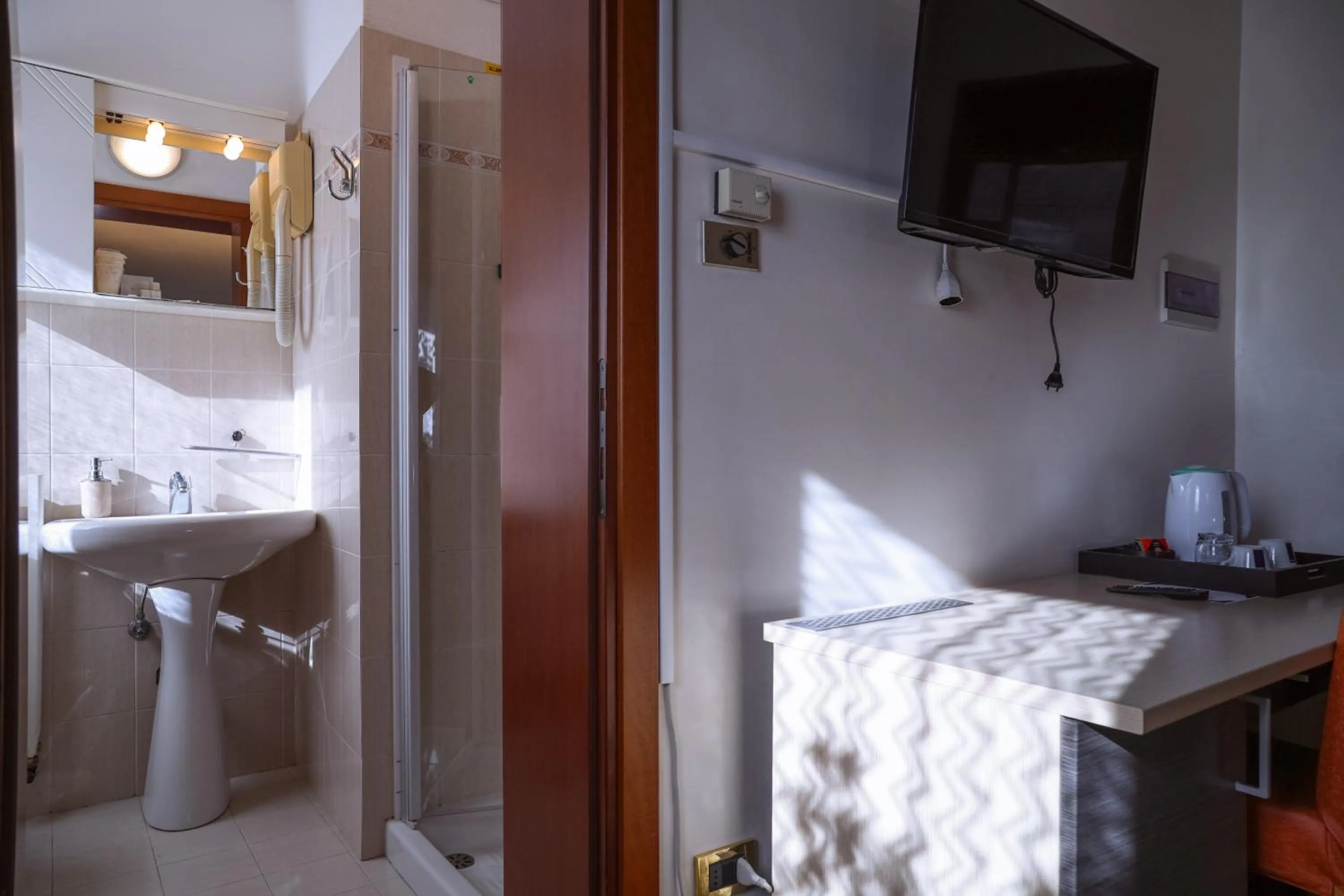 Bed in Hotel Villa Sara