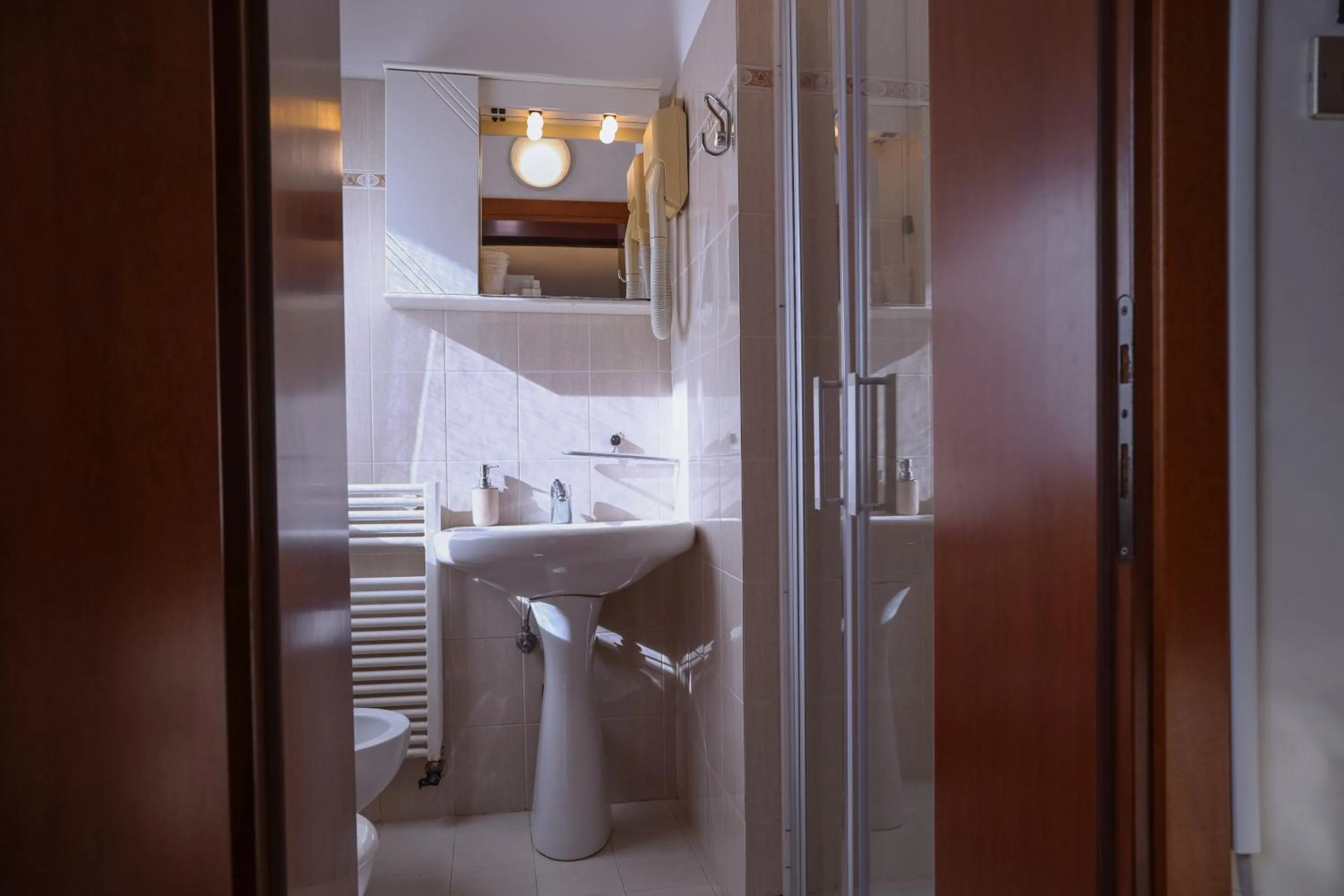 Bathroom in Hotel Villa Sara