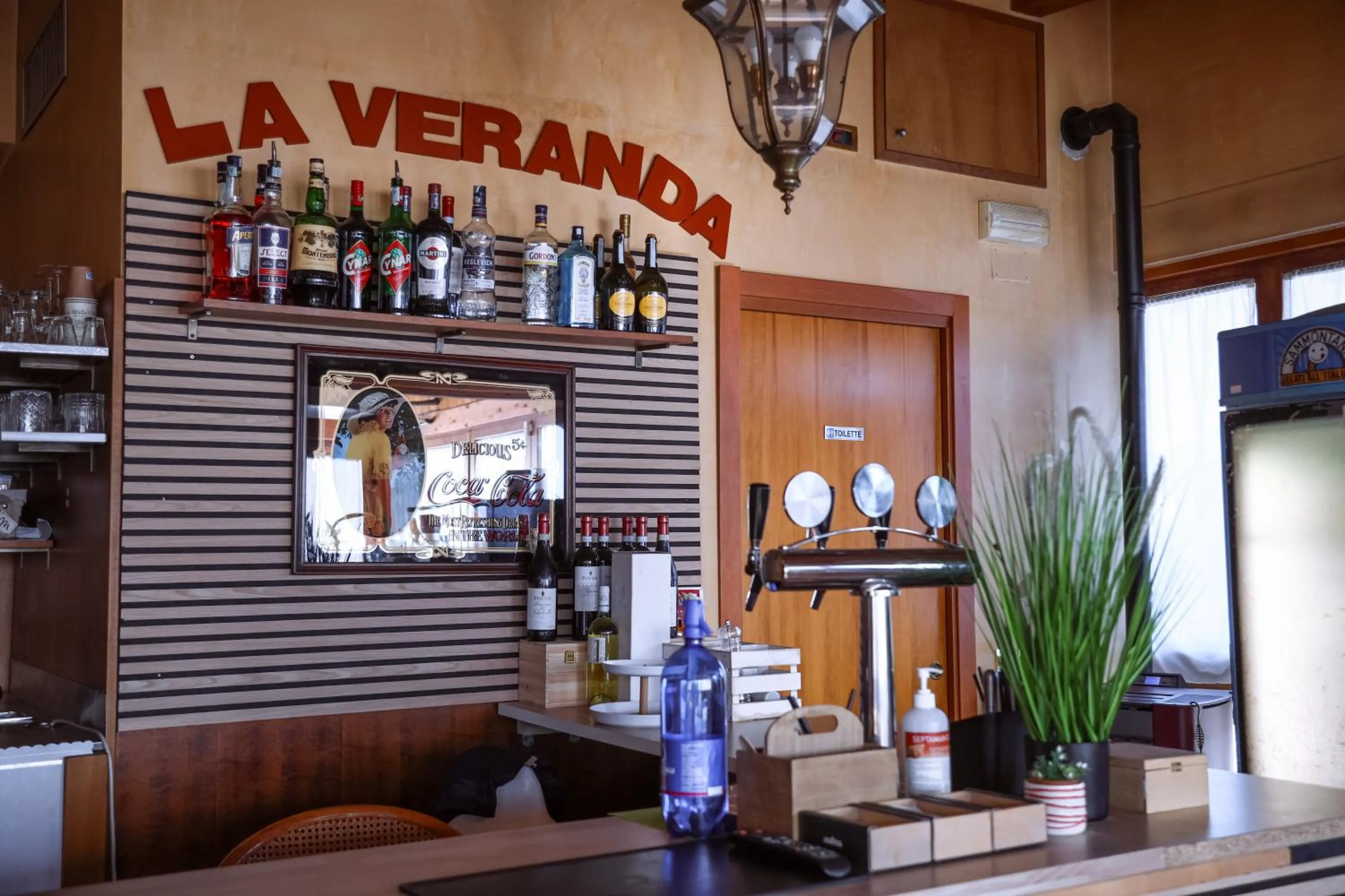 Restaurant/places to eat in Hotel Villa Sara