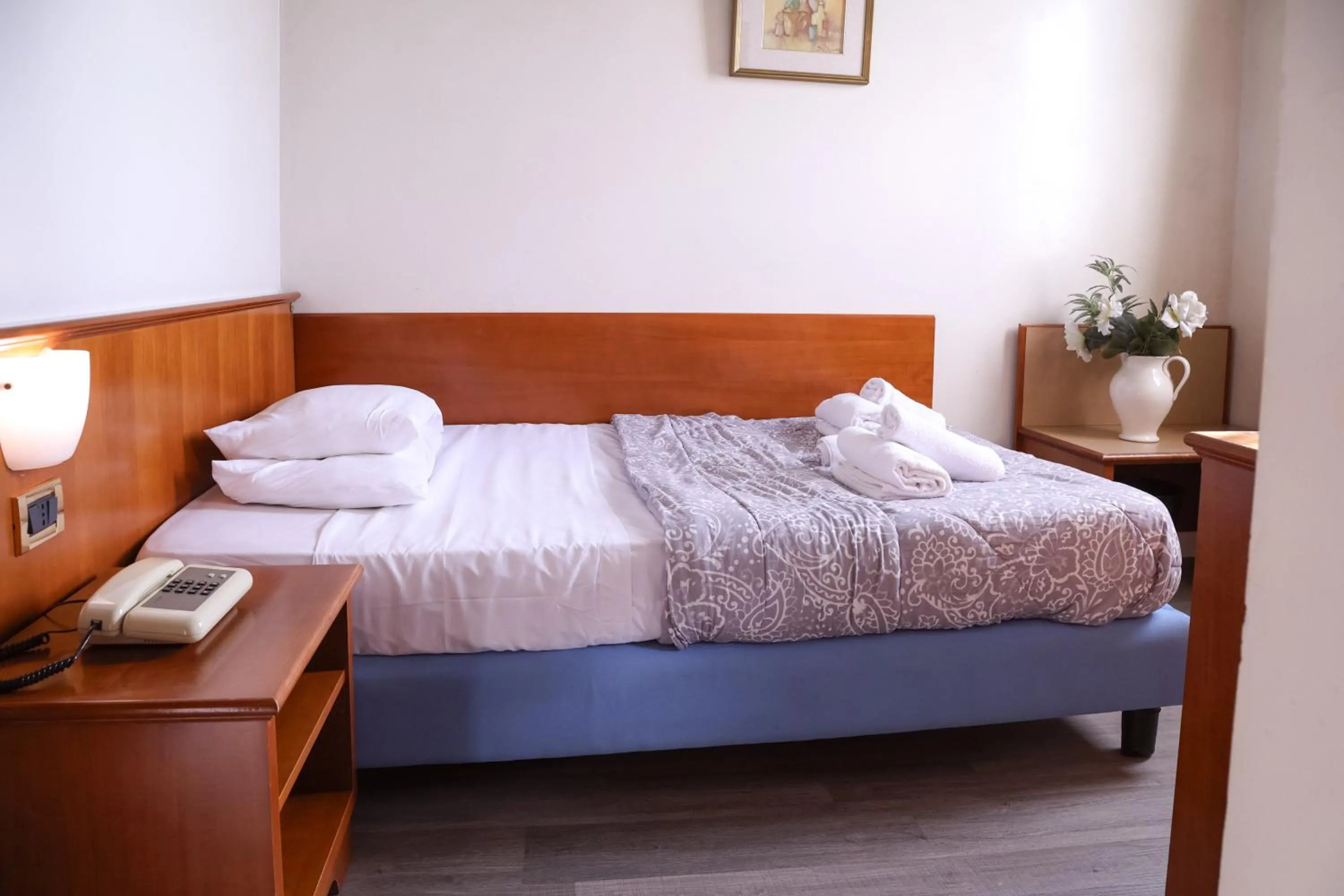 Bed in Hotel Villa Sara