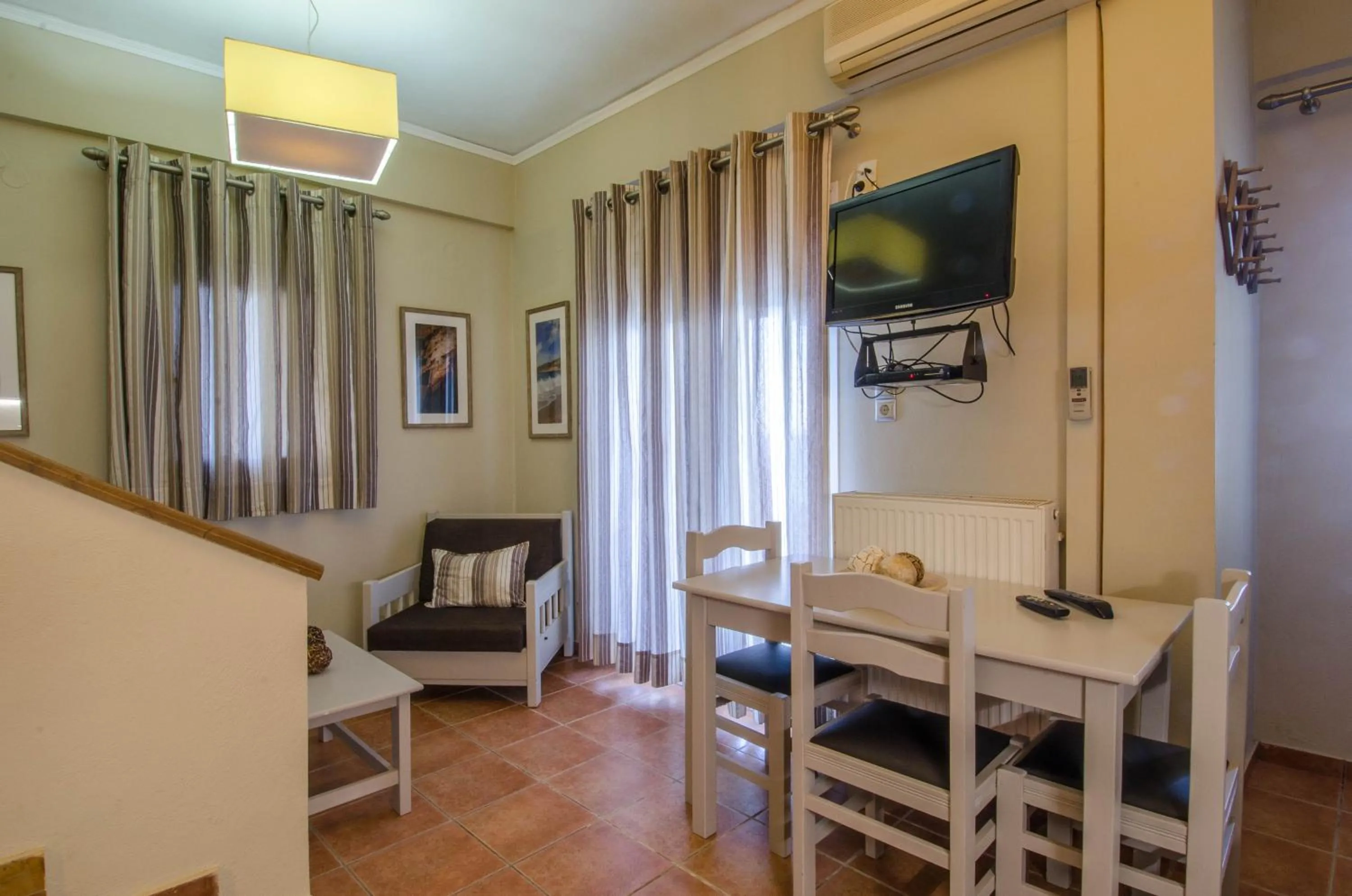 Plaka Studios