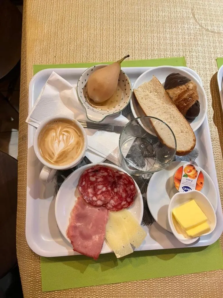 Casa Ferran, amplias habitaciones y apartamentos de montaña