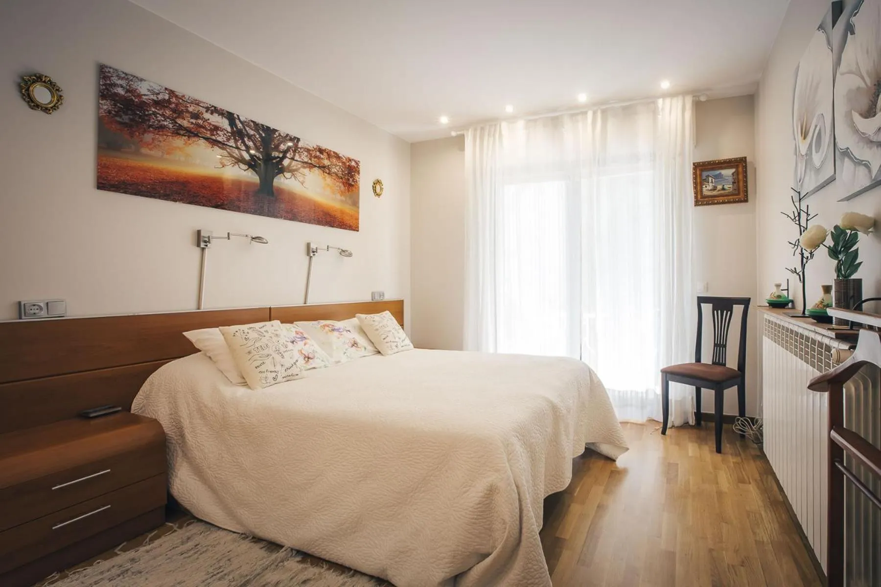 Photo of the whole room, Bed in Casa Ferran, amplias habitaciones y apartamentos de montaña