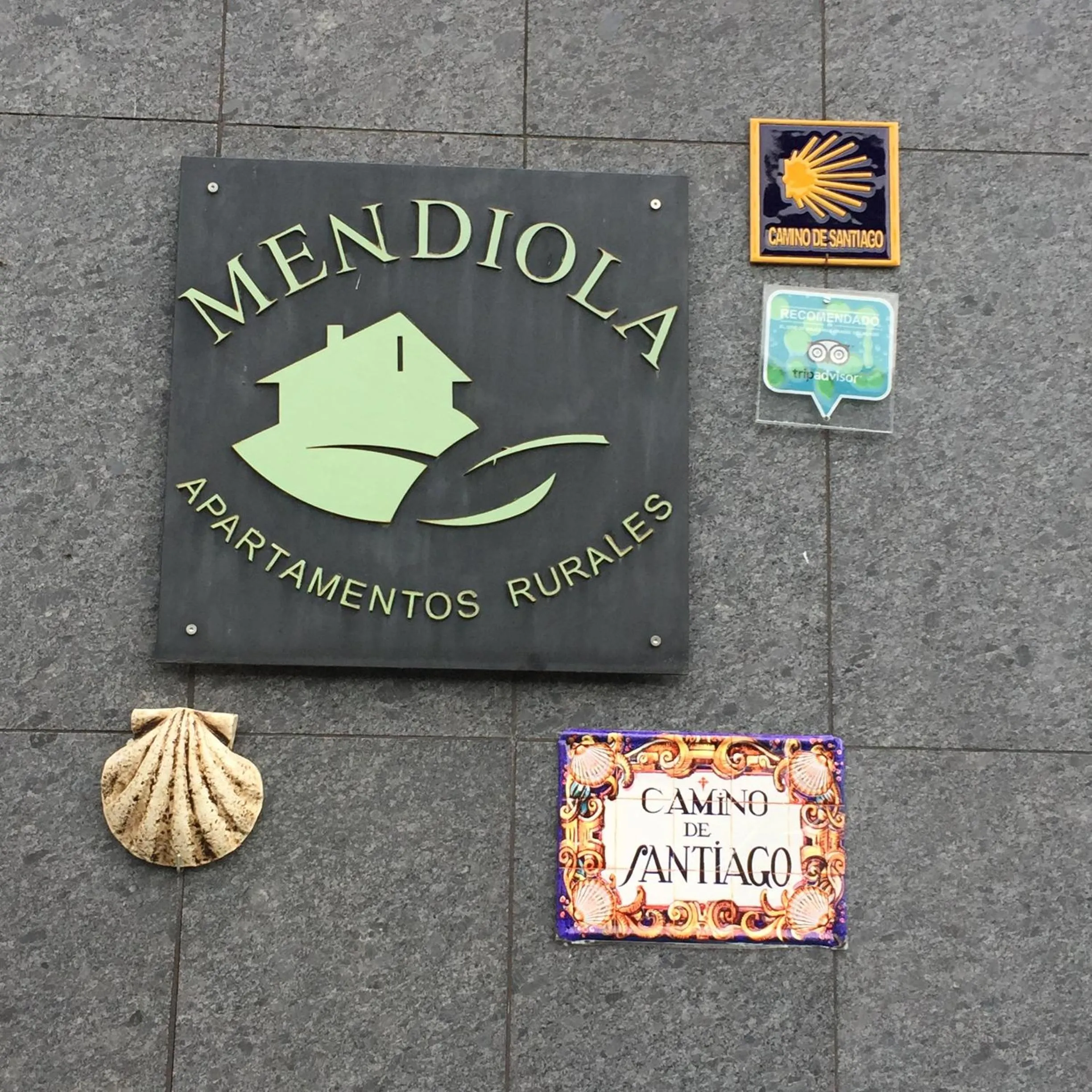 Facade/entrance in Casa Ferran, amplias habitaciones y apartamentos de montaña