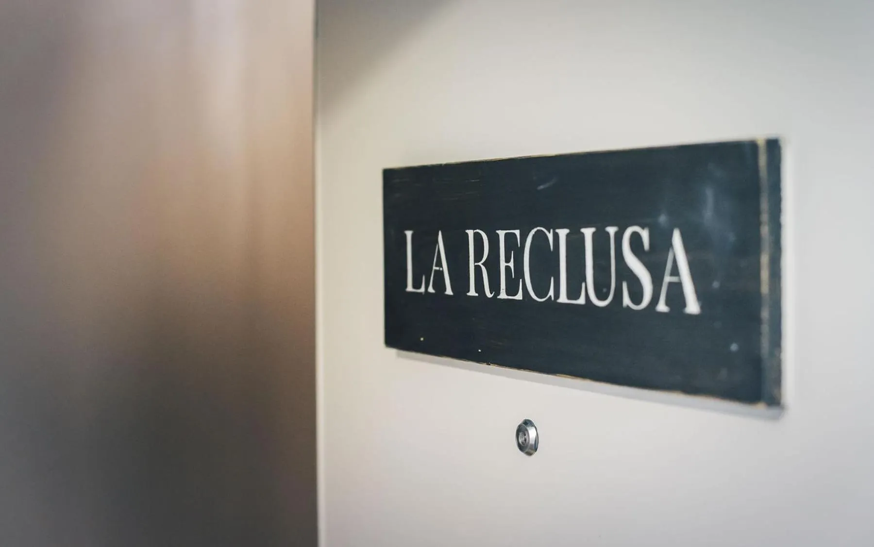 Logo/Certificate/Sign in Casa Ferran, amplias habitaciones y apartamentos de montaña