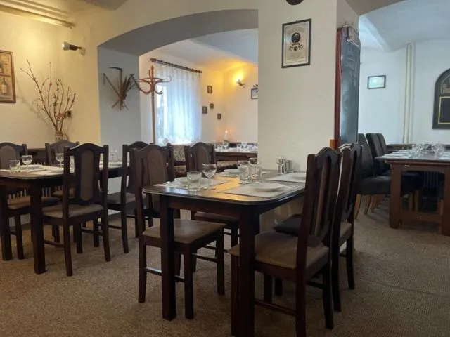 Restaurant/places to eat in Hotel-Penzion Johanka