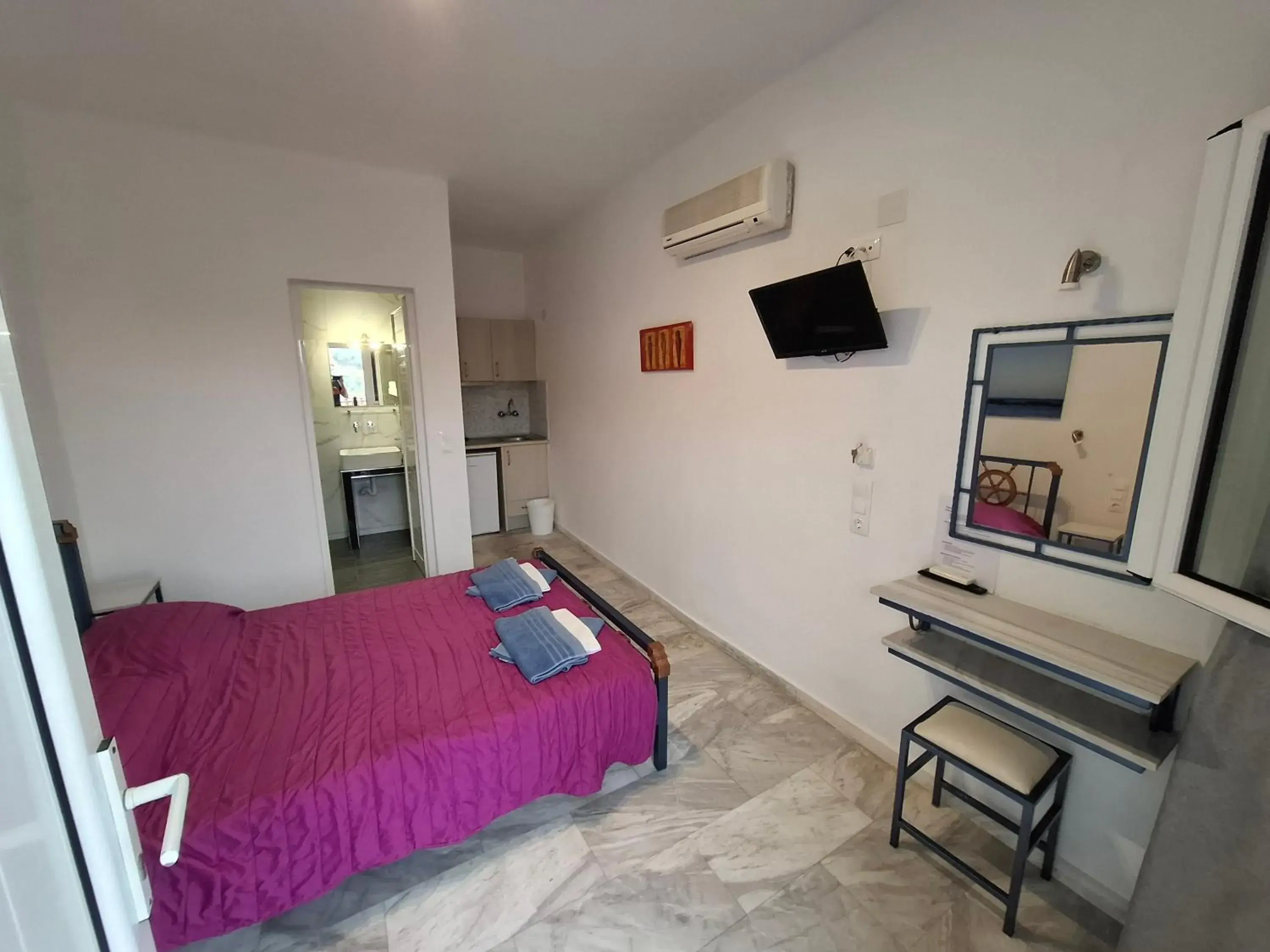 Economy Studio (2 Adults) in Fengeros Village Economy Studio (2 Adults) in Fengeros Village