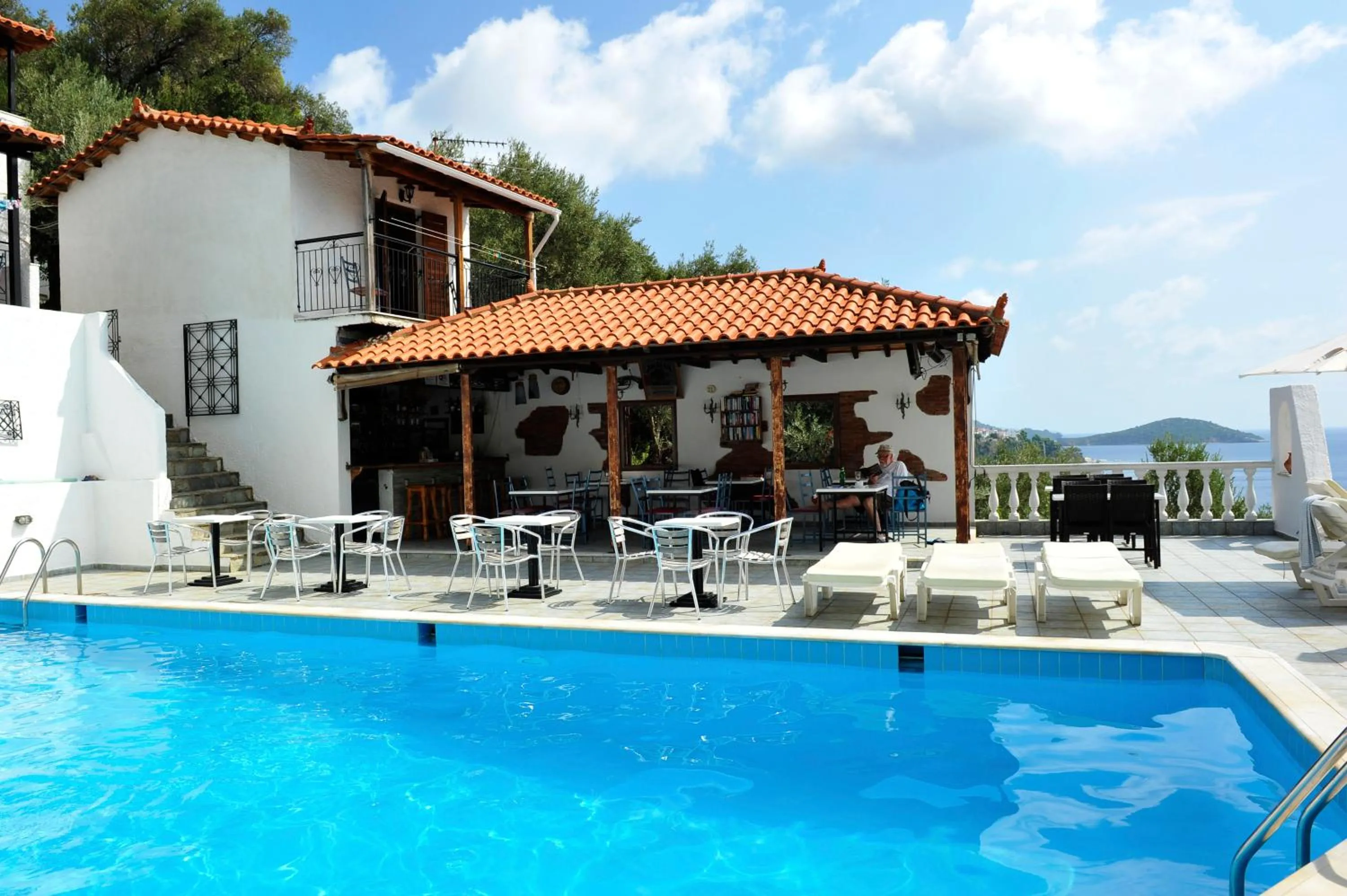 Property building in Fengeros Village