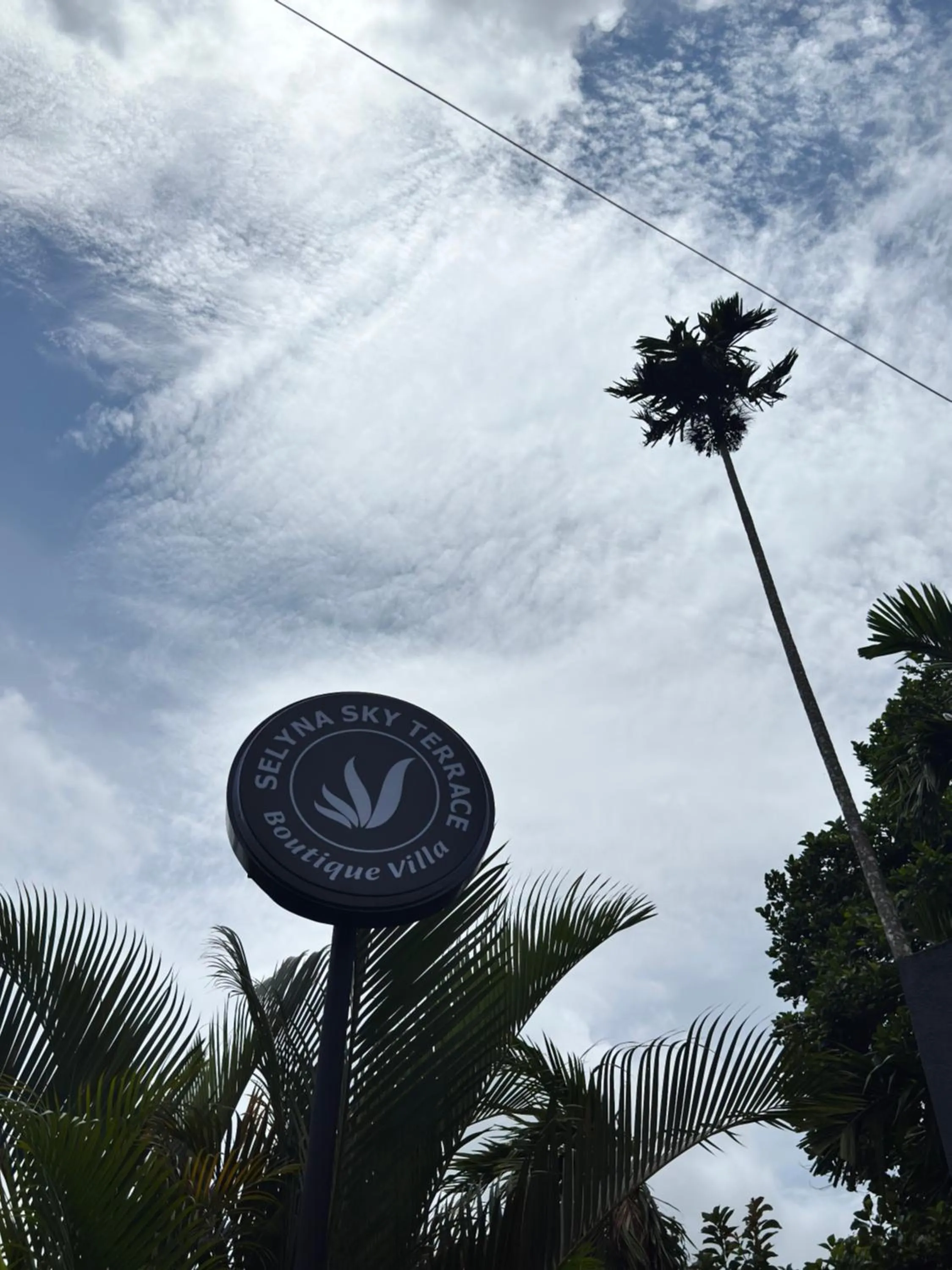 Facade/entrance in Selyna Sky Terrace