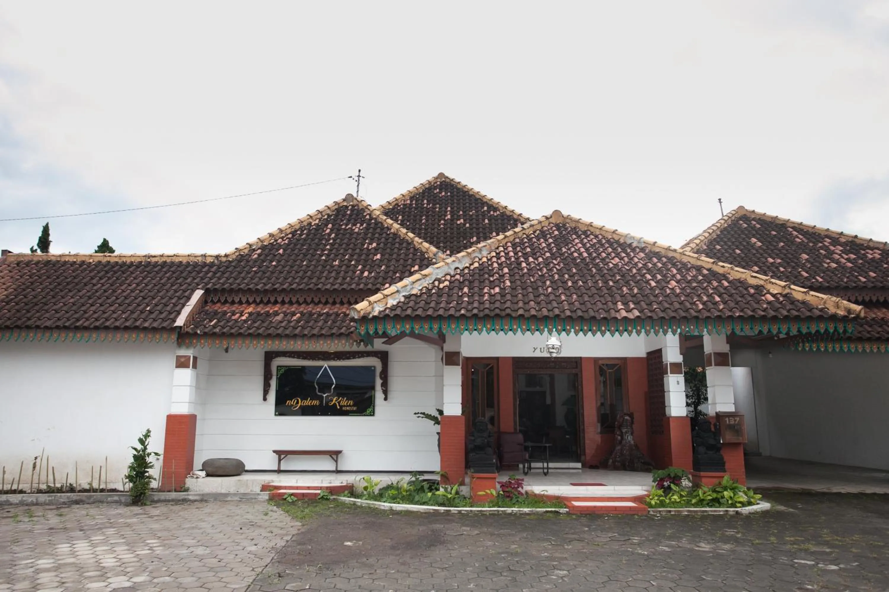 Property building in RedDoorz near Brawijaya University