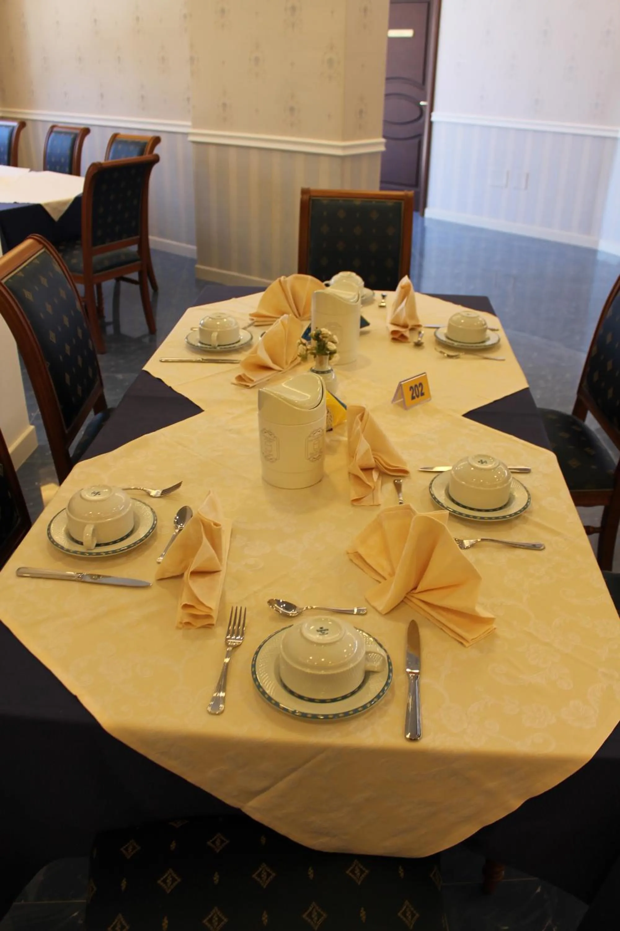 Restaurant/places to eat in Hotel Hermitage