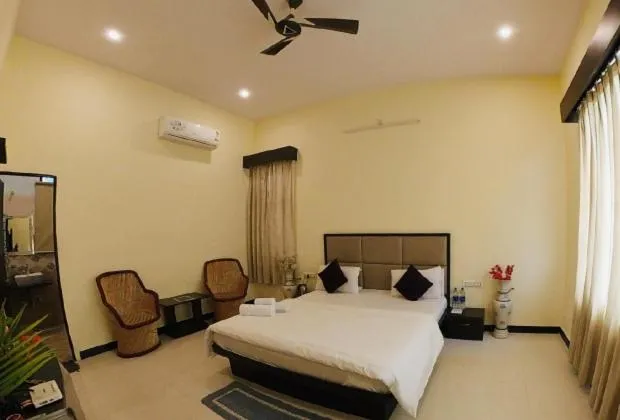 Aravali Hills Resort