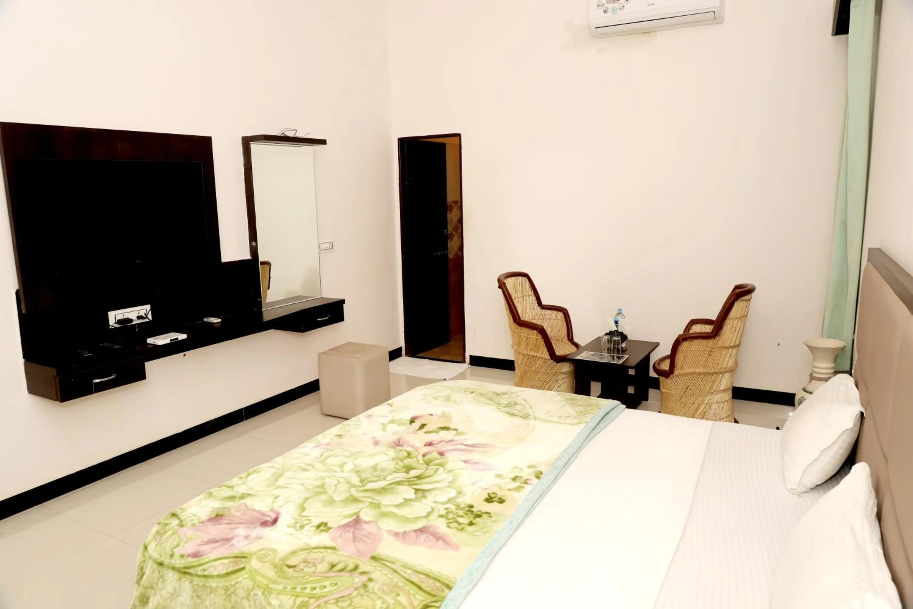 Garden view in Aravali Hills Resort