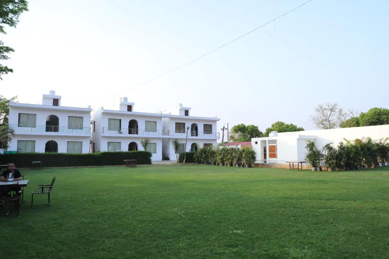 Aravali Hills Resort