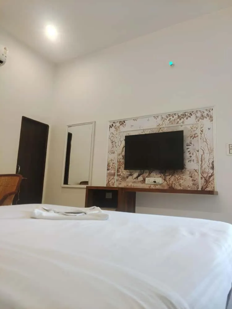 Aravali Hills Resort