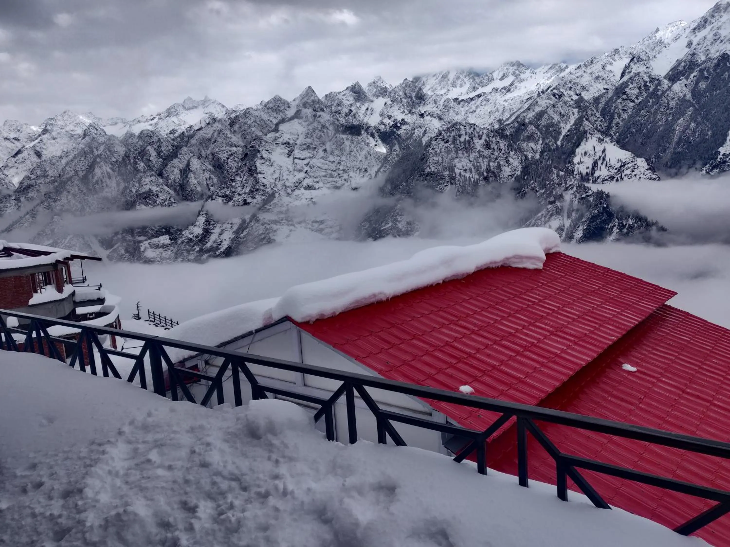 Property building in Mountain Rover Auli Resort