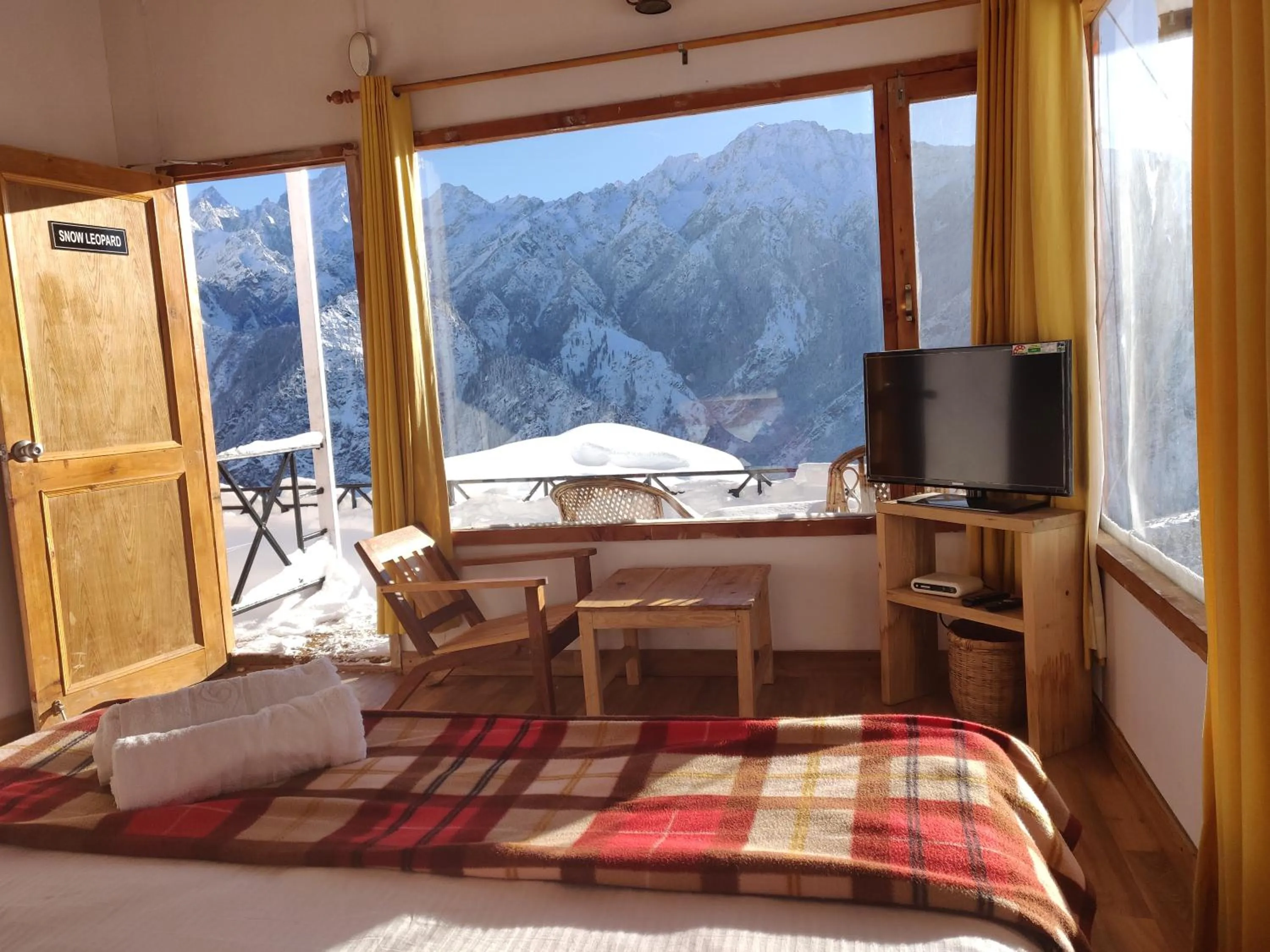 Mountain Rover Auli Resort