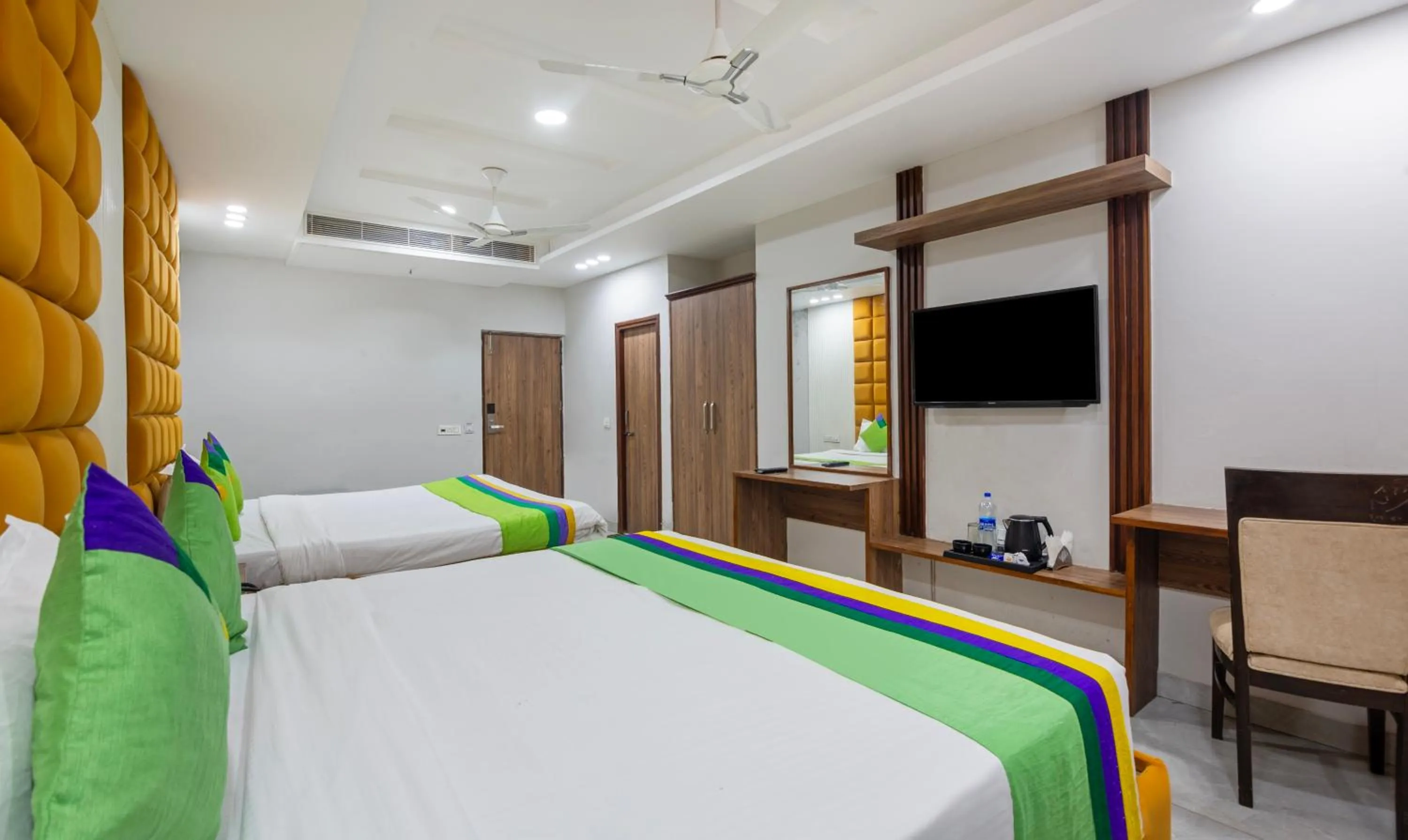 Bedroom, Bed in Treebo JD Residency Mohali