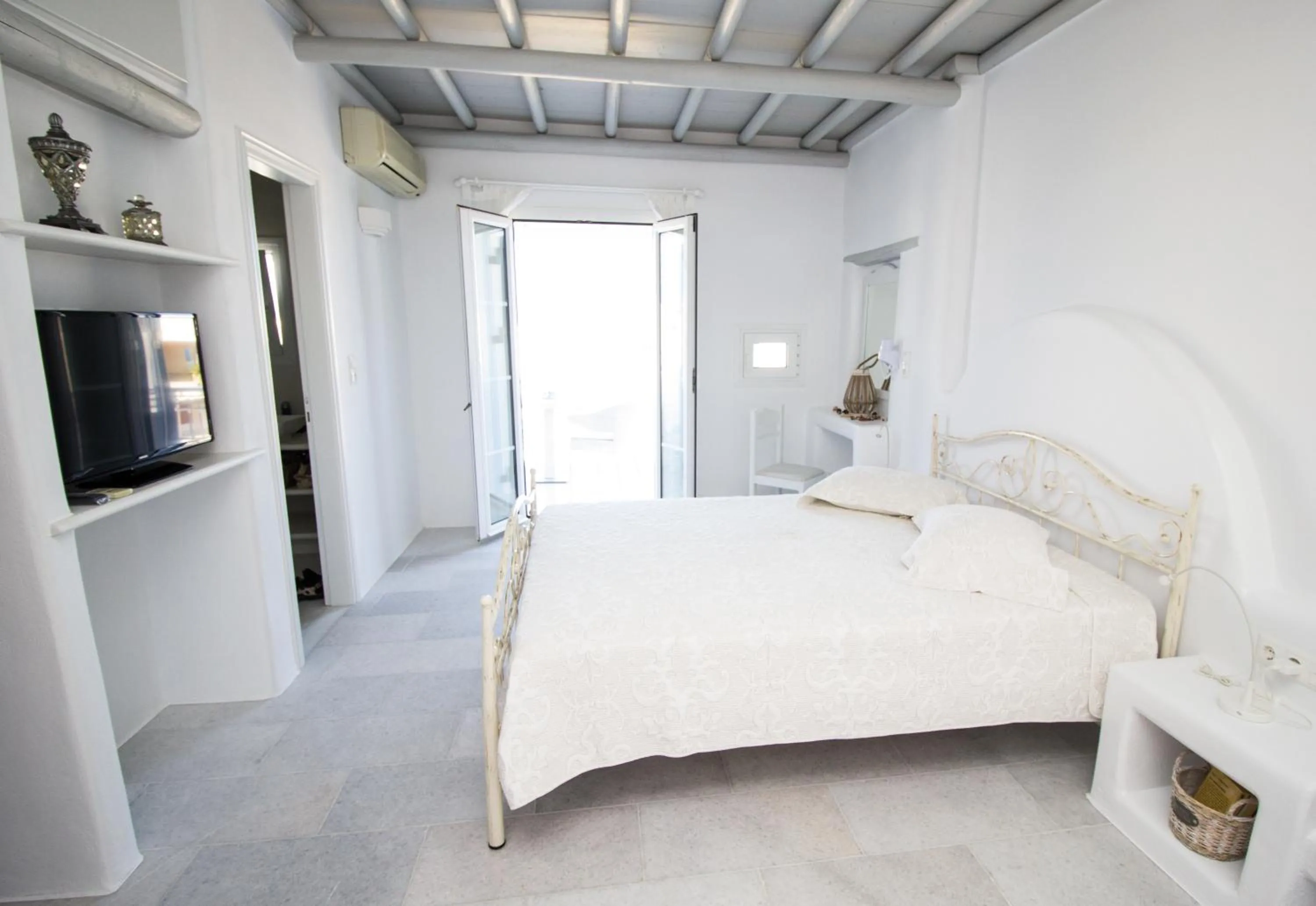Bedroom, Bed in Aspasia Luxury Apartments