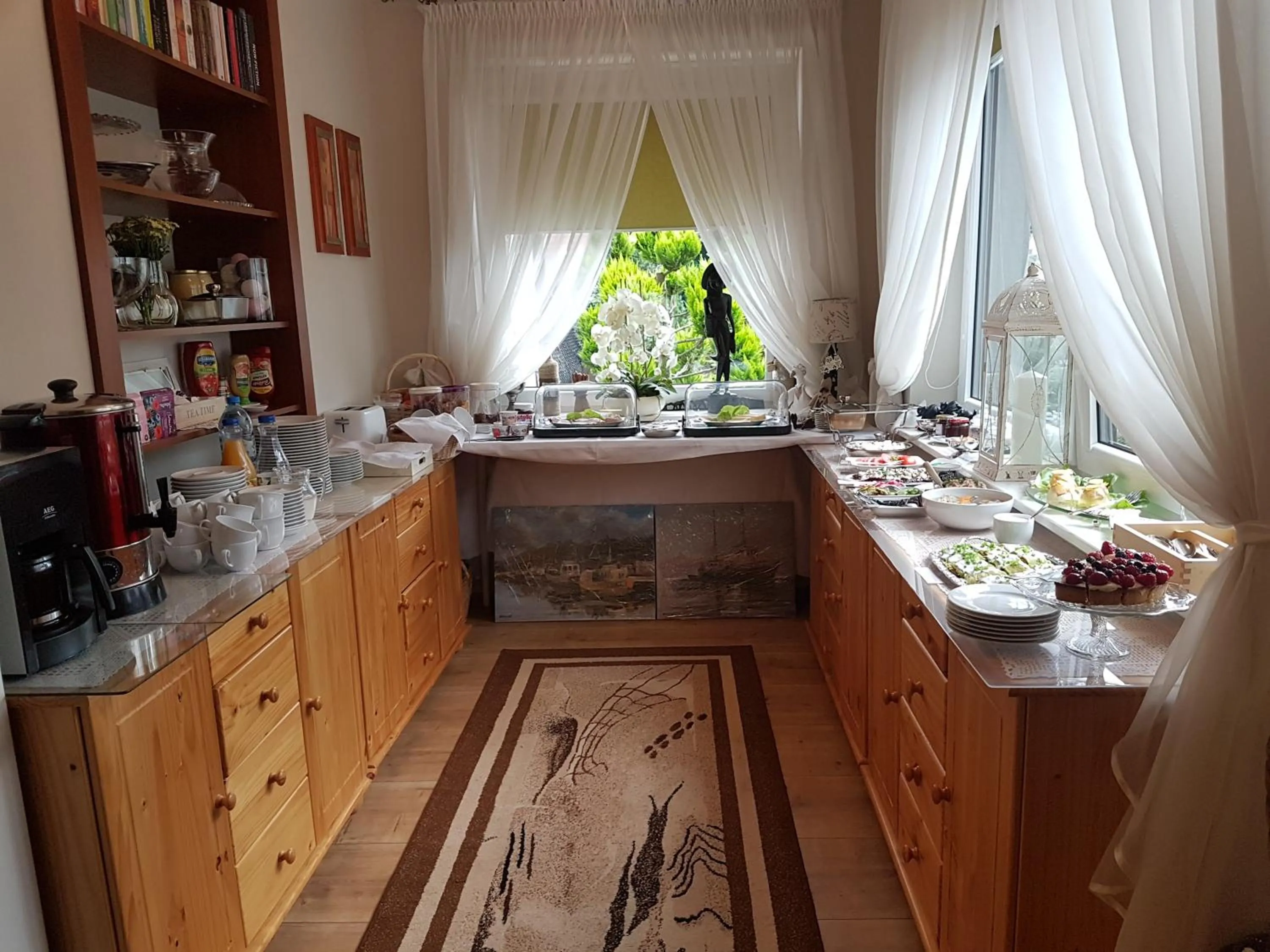 Buffet breakfast in Villa Pod Dębem