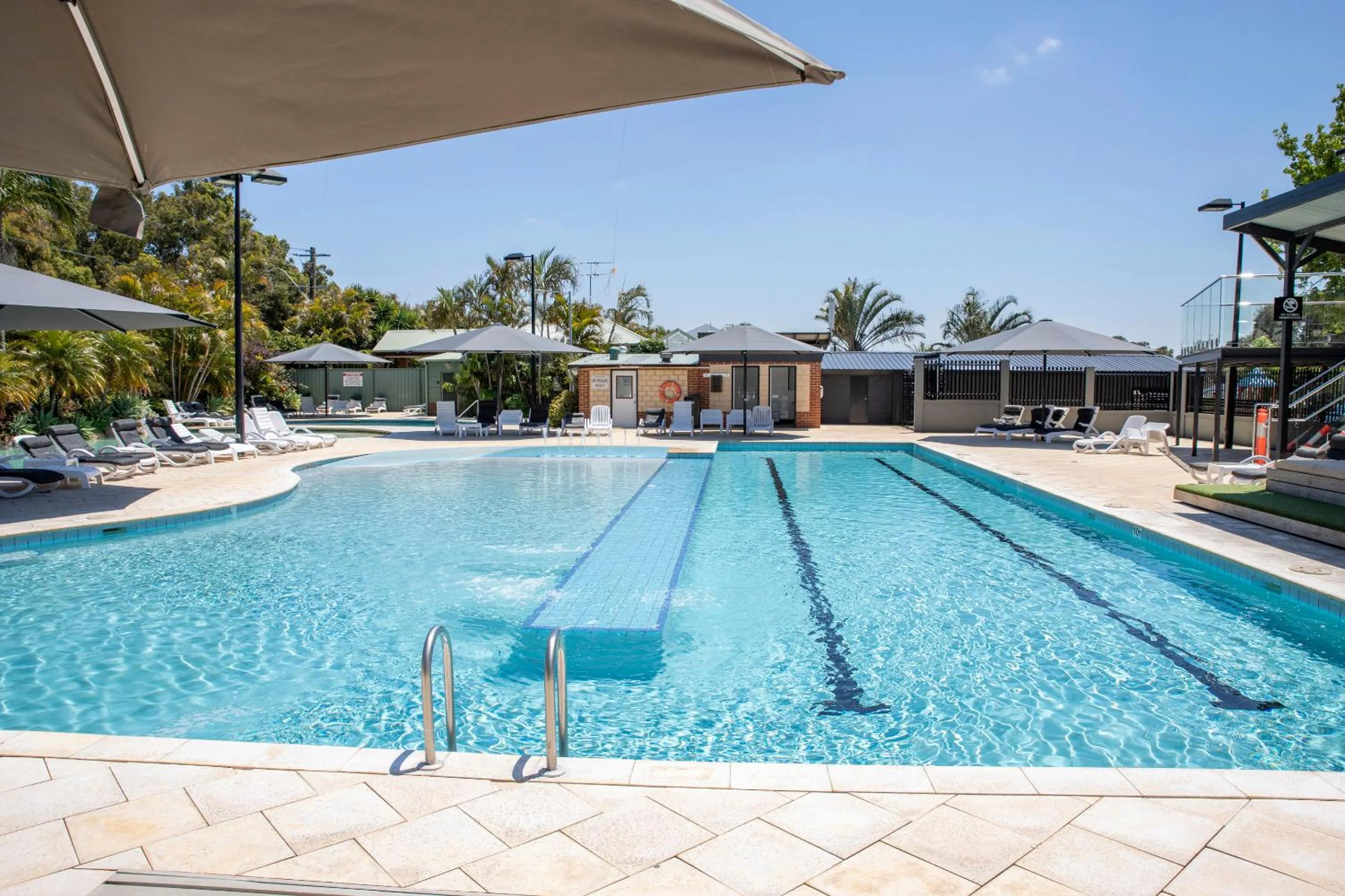 Swimming pool in Karrinyup Waters Resort