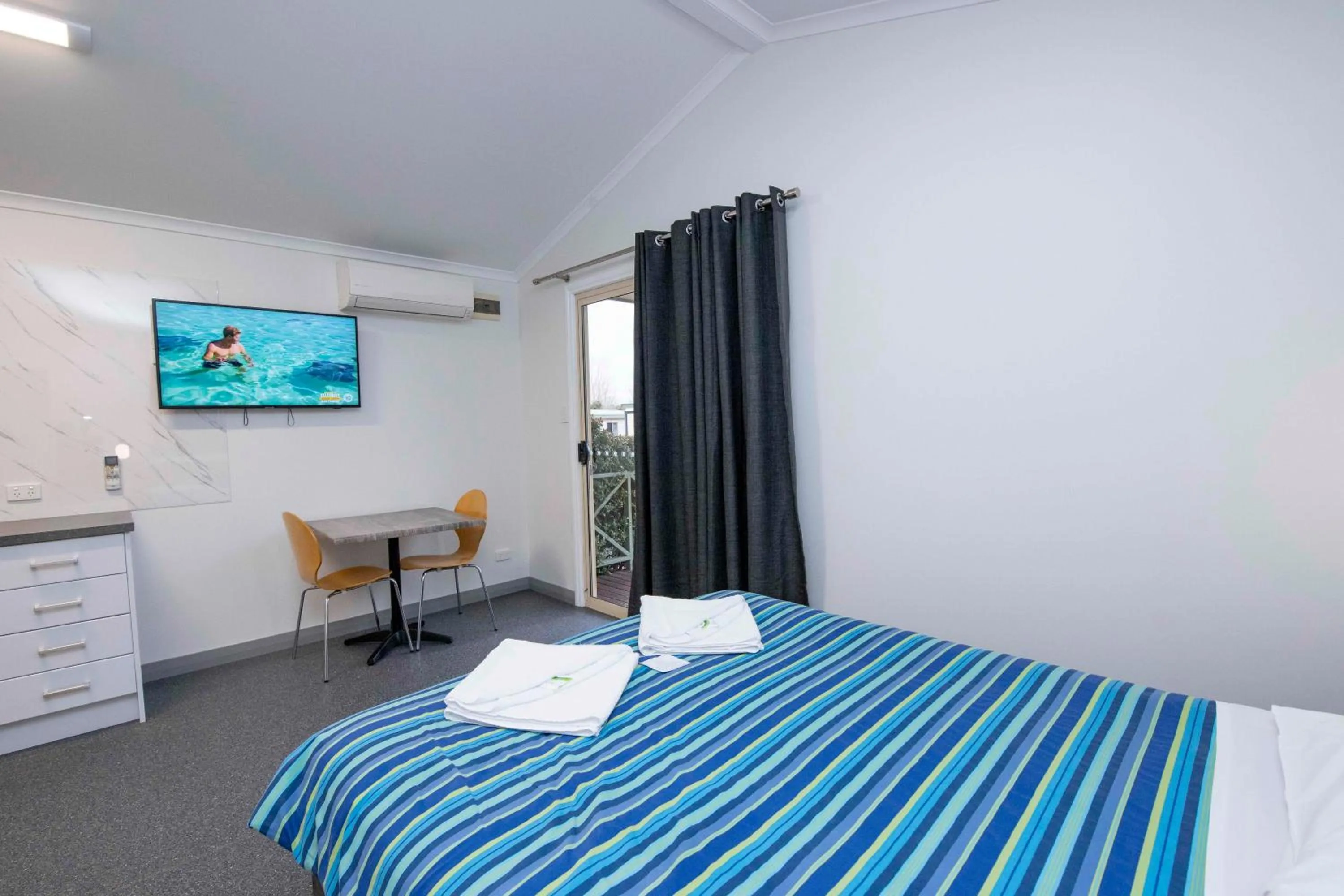 Bed in Karrinyup Waters Resort