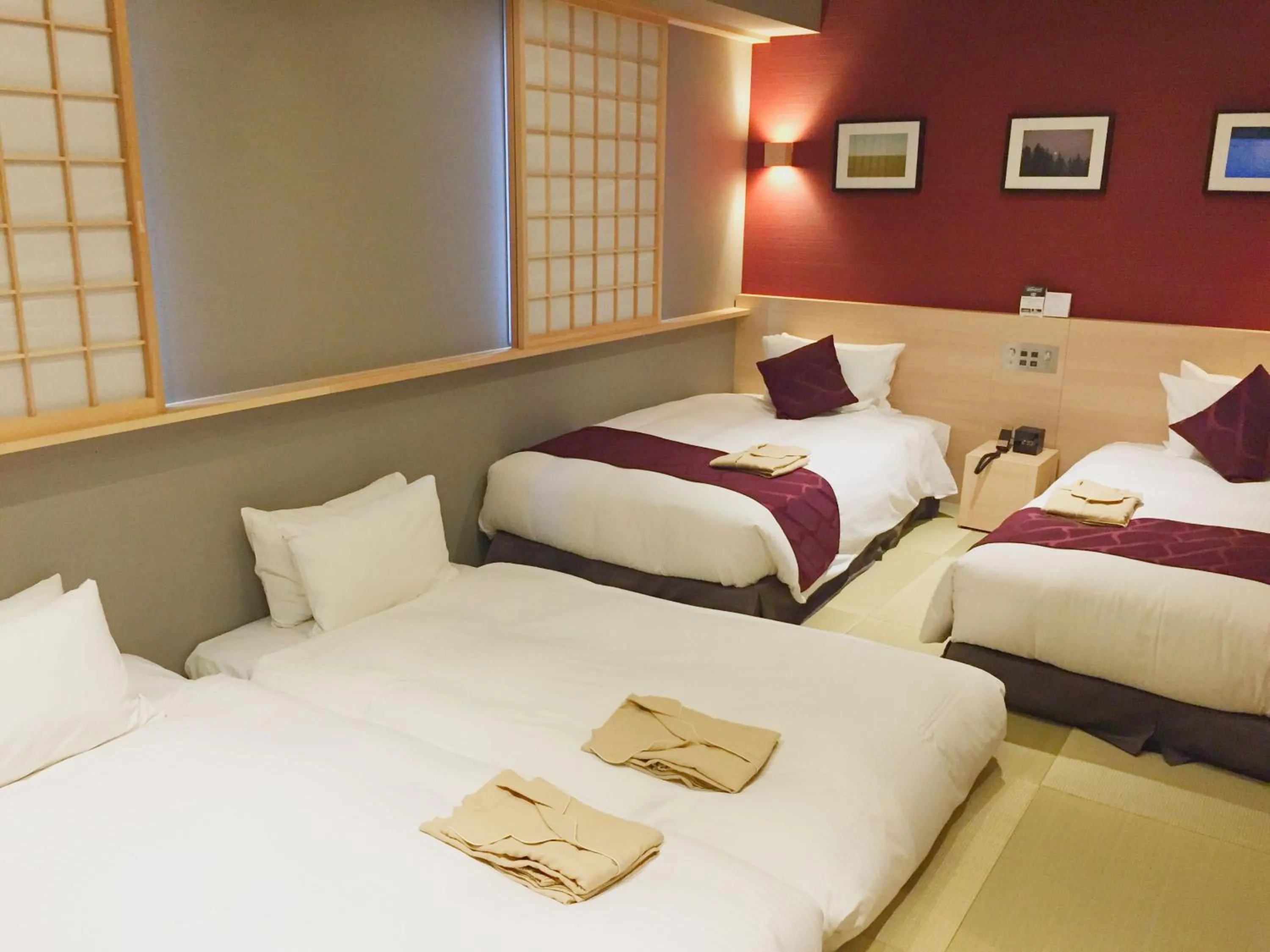 Photo of the whole room, Bed in Best Western Plus Hotel Fino Chitose