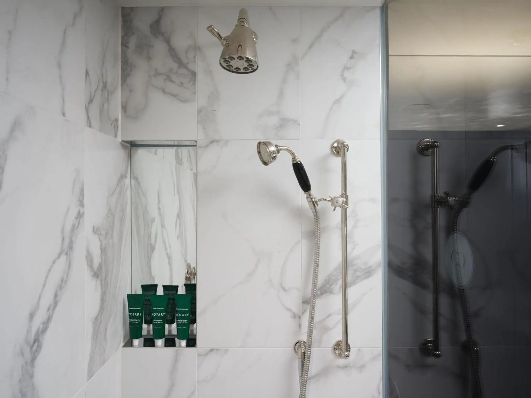 Shower in Rosewood London