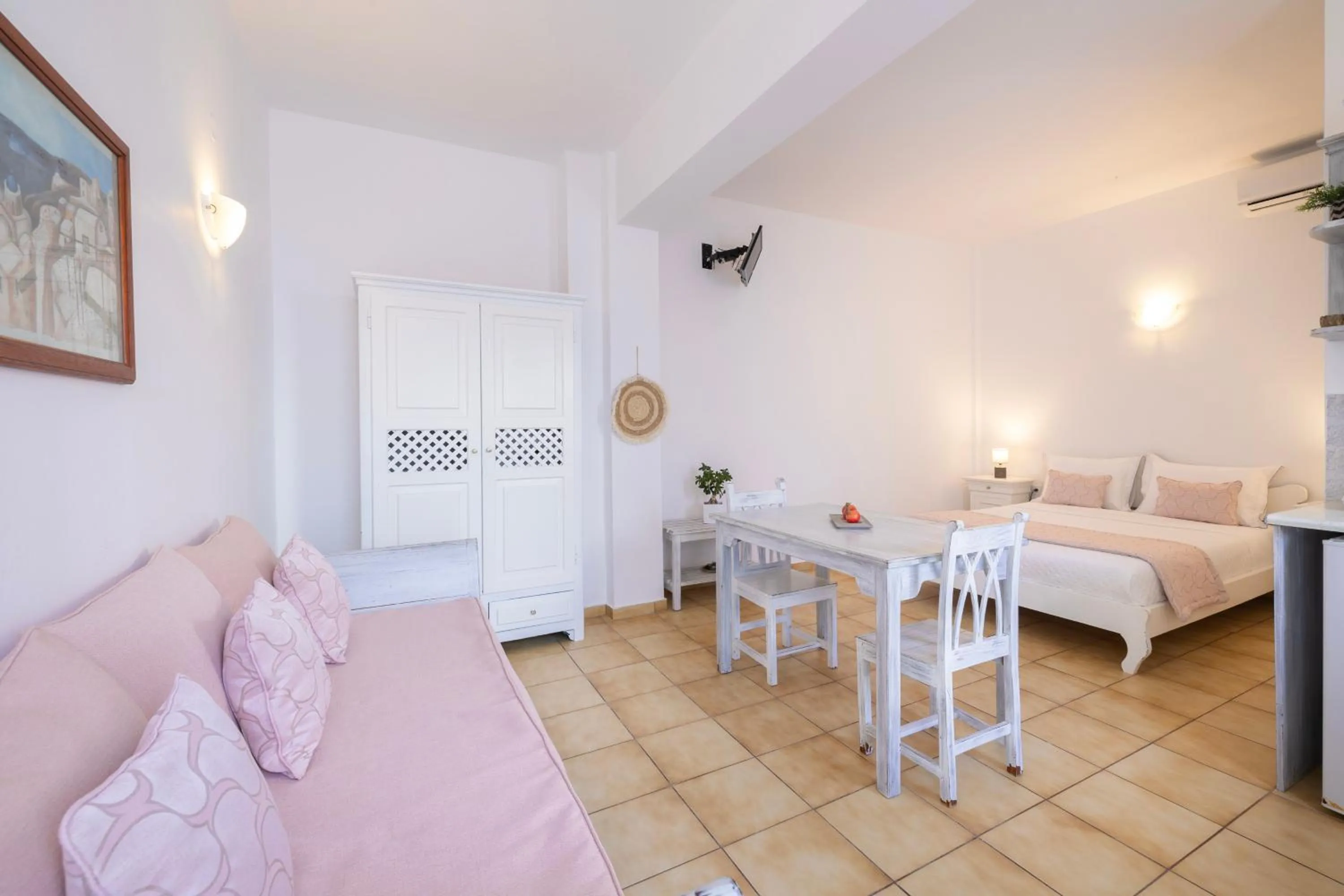 Bedroom, Bed in Vrachia Studios & Apartments