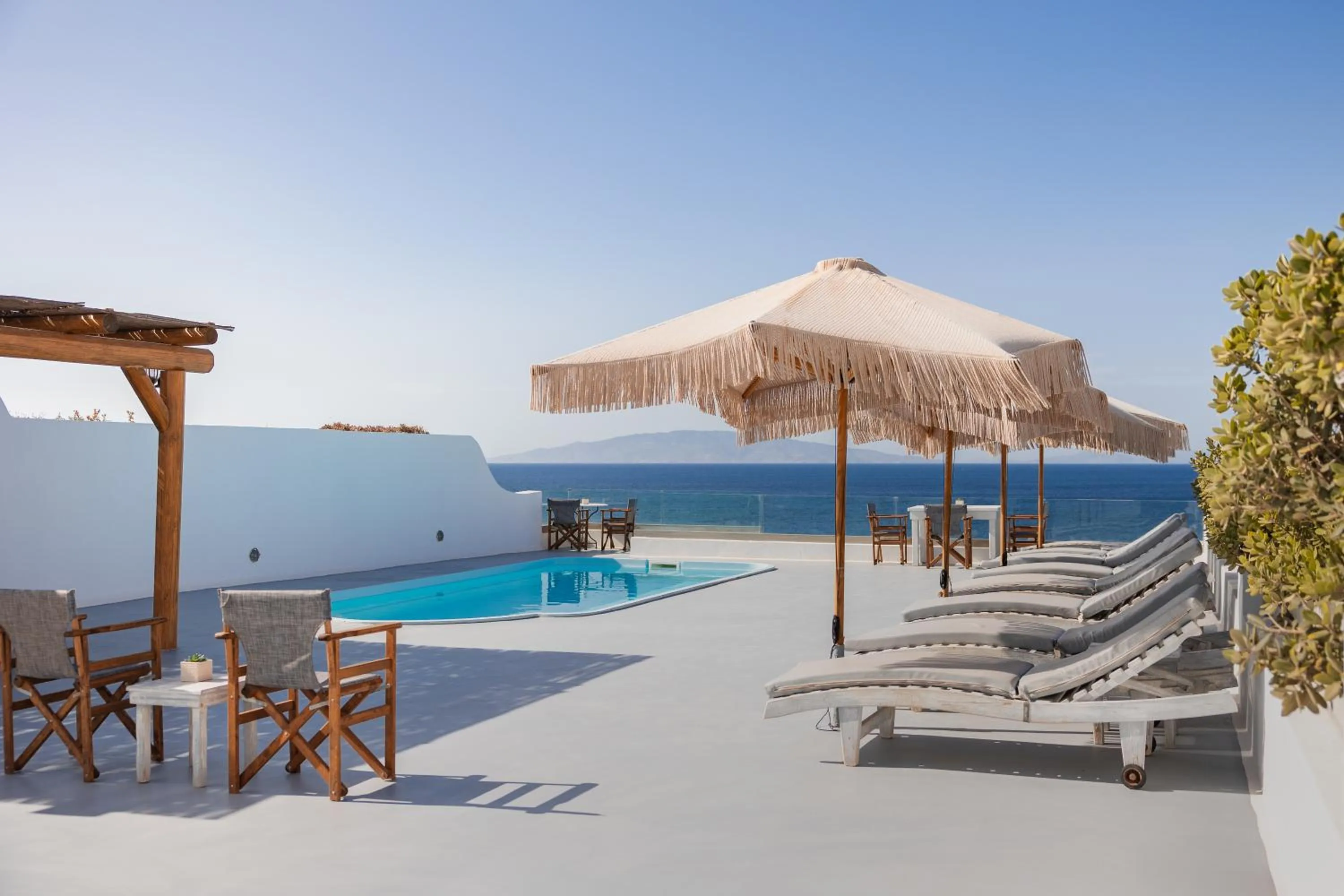 Swimming pool in Vrachia Studios & Apartments