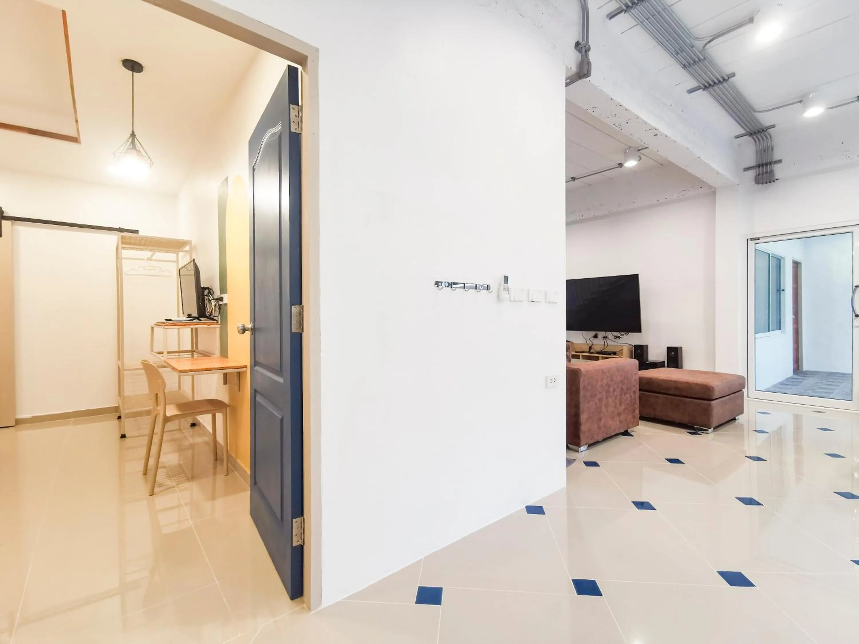 TV and multimedia in Thepprasit Cosy