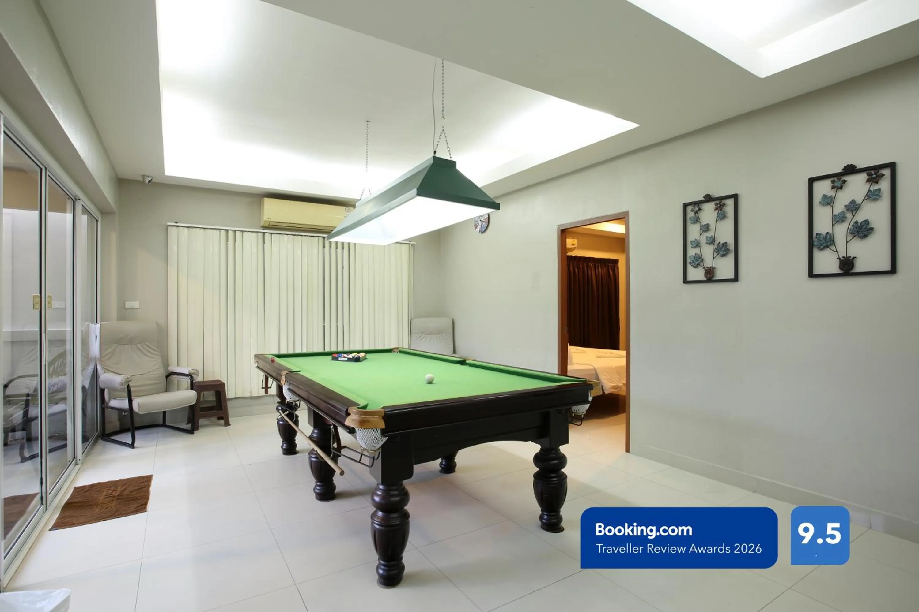 Billiard in Thepprasit Cosy