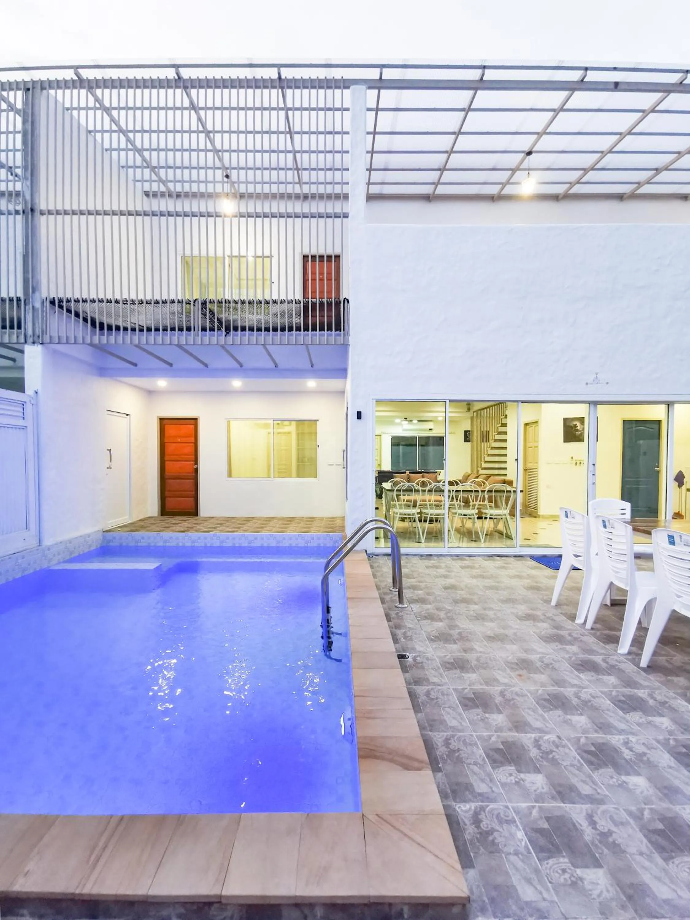 Patio in Thepprasit Cosy