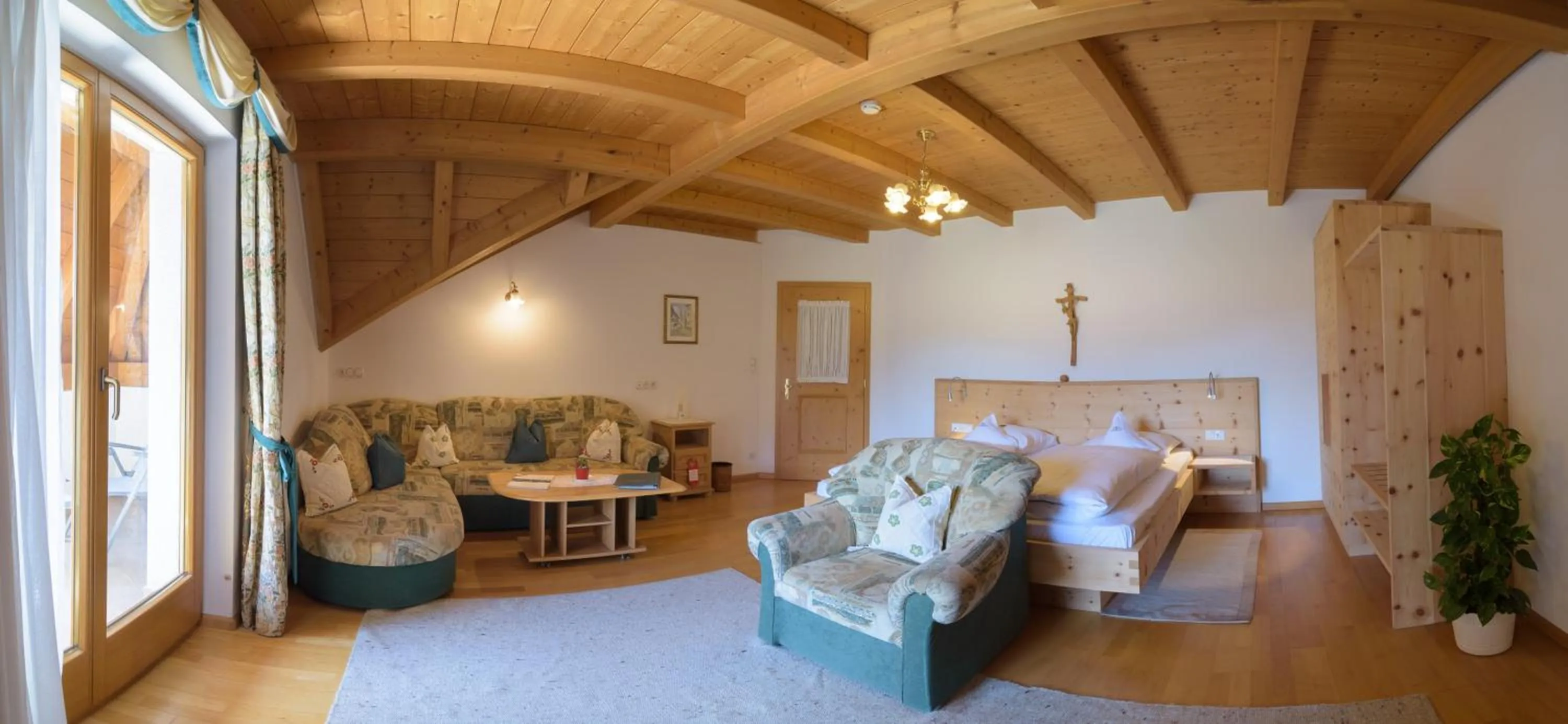 Photo of the whole room in Berglandhotel Untertheimerhof