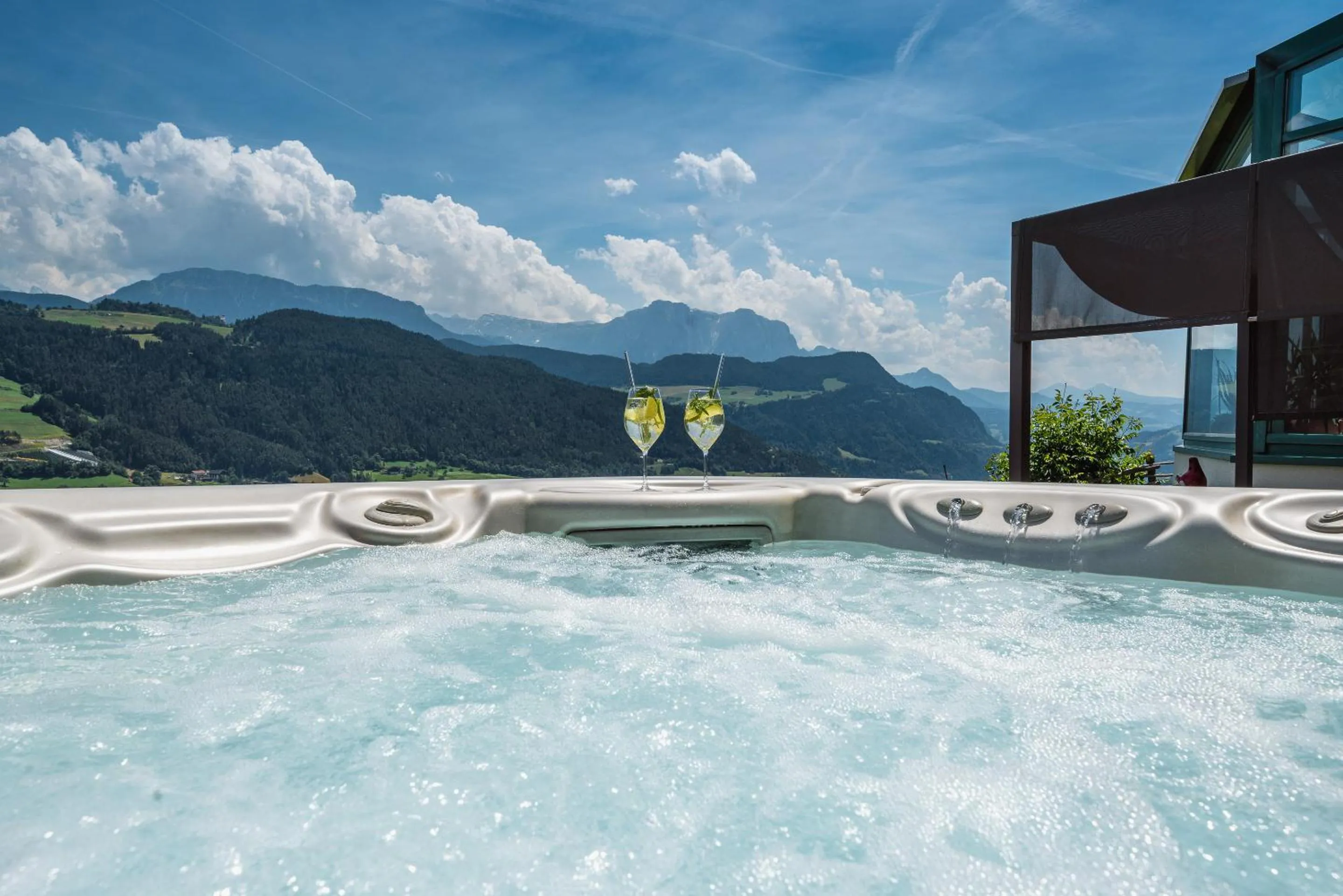 Hot Tub in Berglandhotel Untertheimerhof