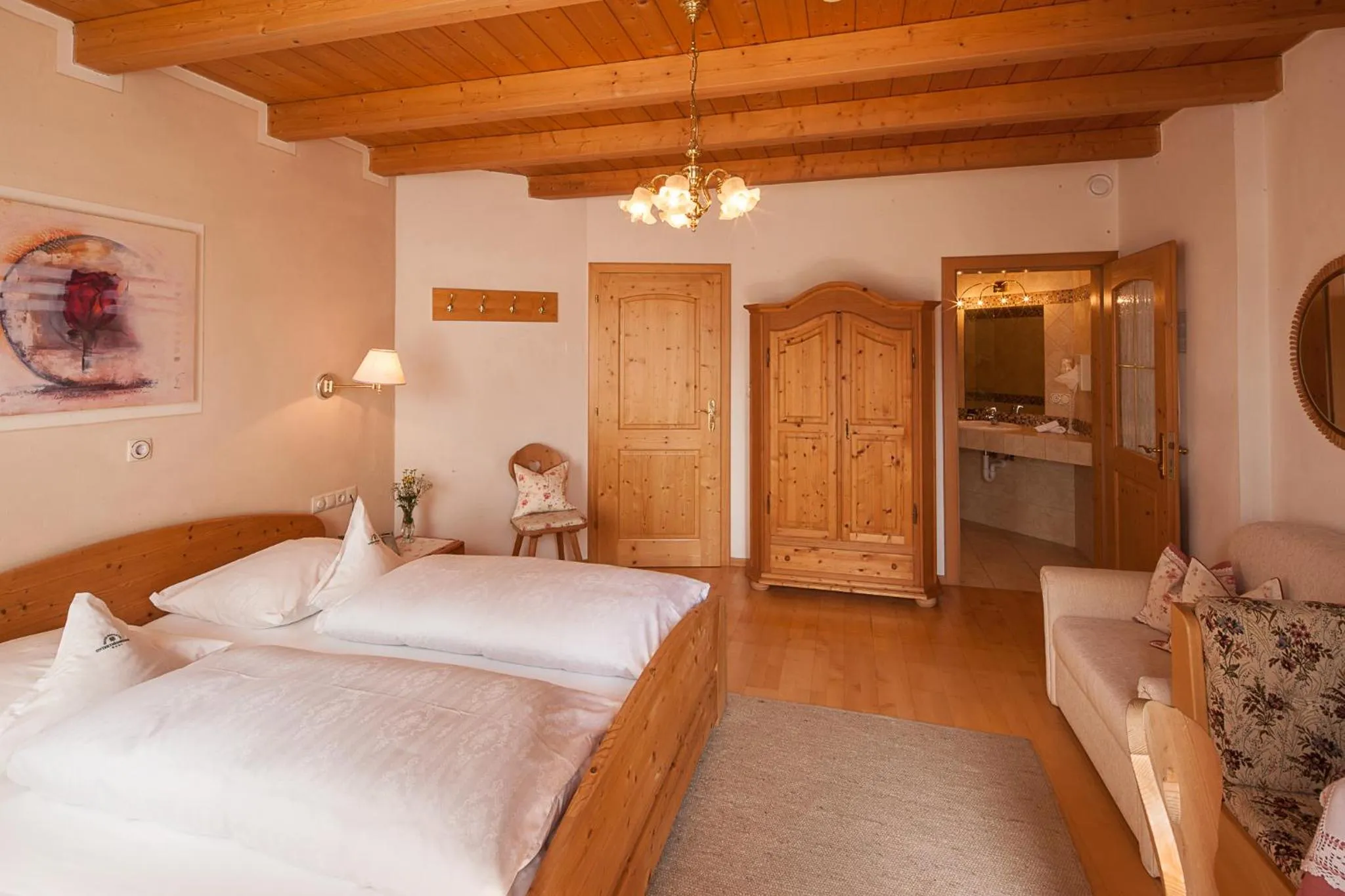 Photo of the whole room, Bed in Berglandhotel Untertheimerhof