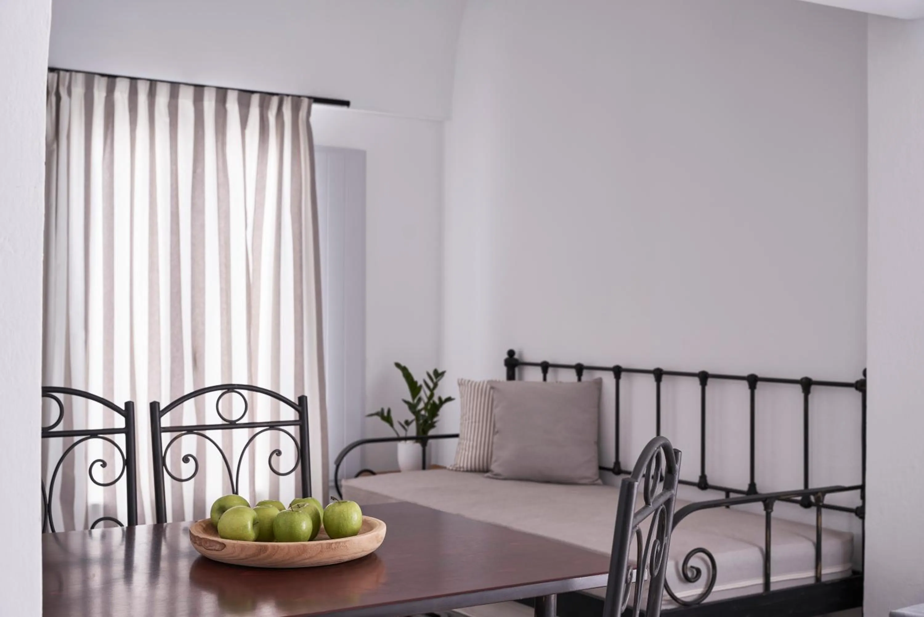 Living room, Bed in Makris Beach Hotel