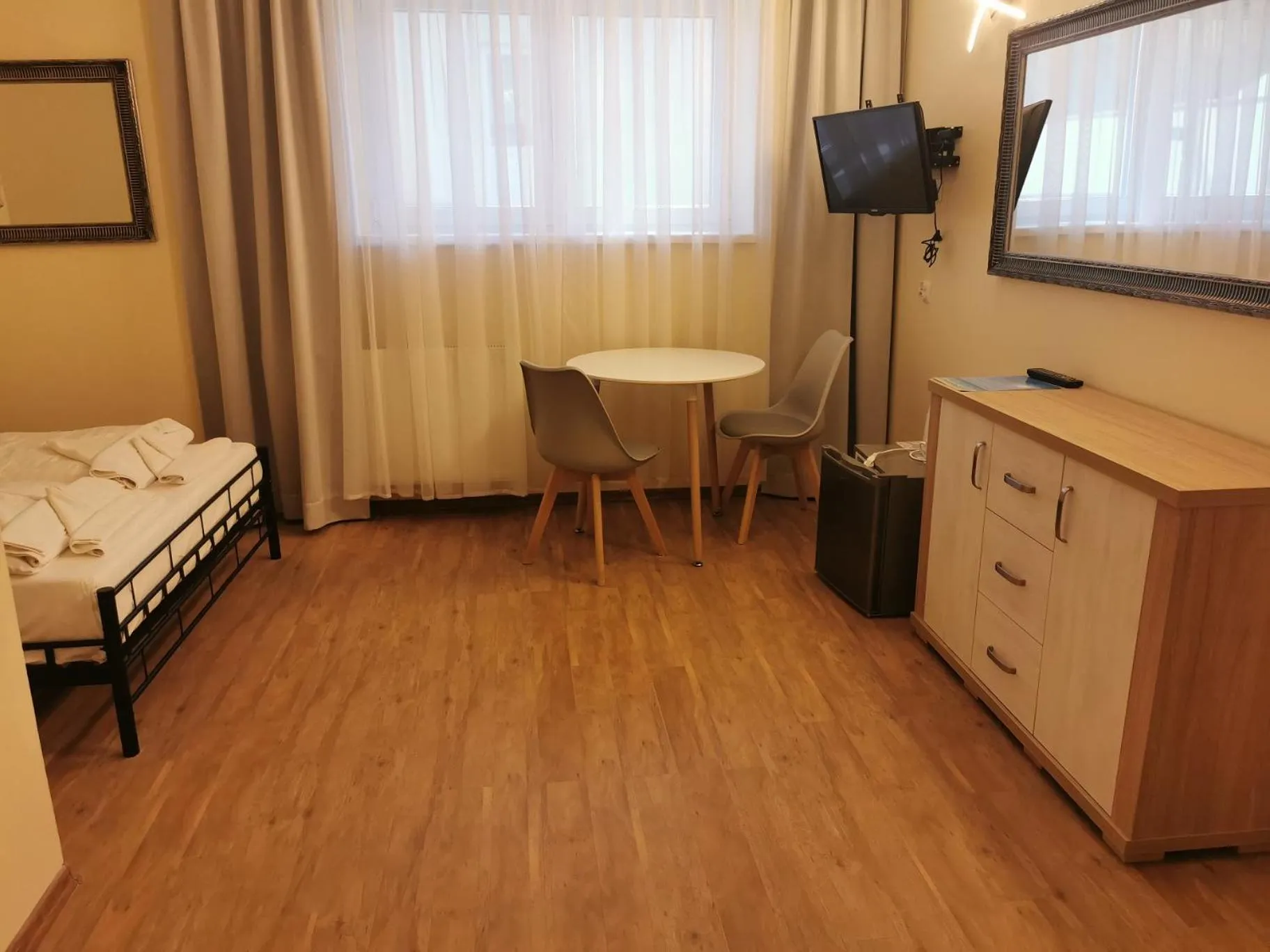 TV and multimedia, Bed in Lazur Apartamenty