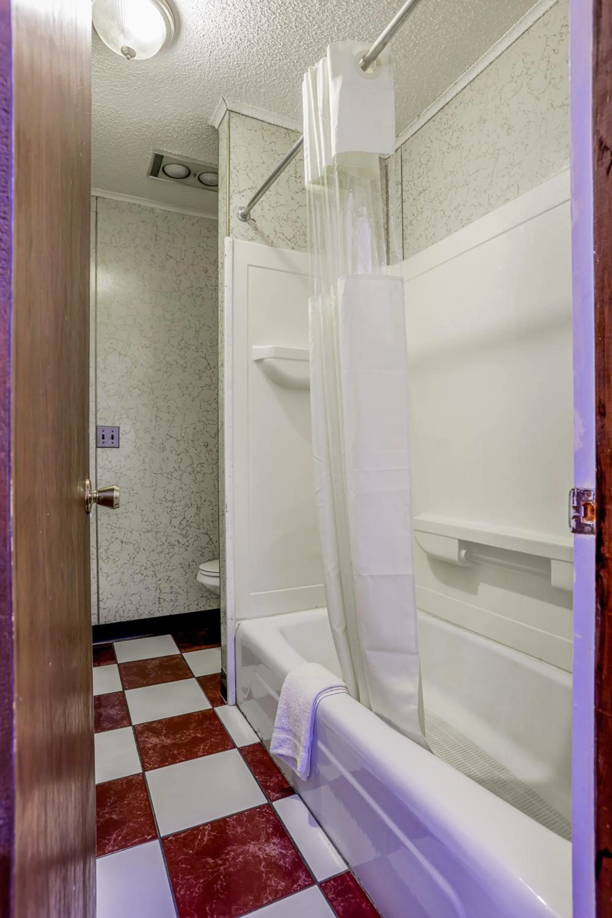 Bathroom in Dutch Motel Palmyra