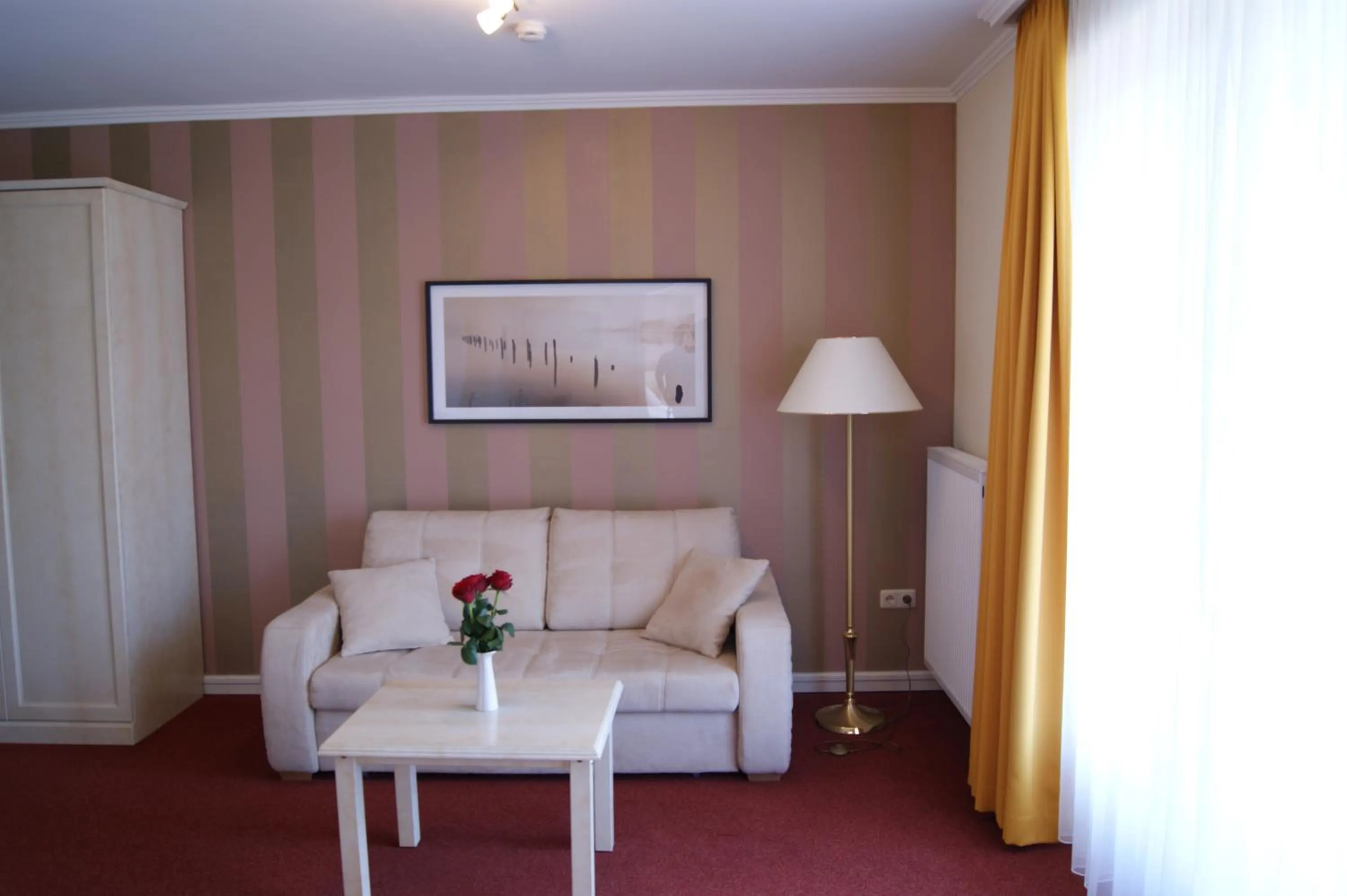 Seating area in Hotel Pension Bellevue