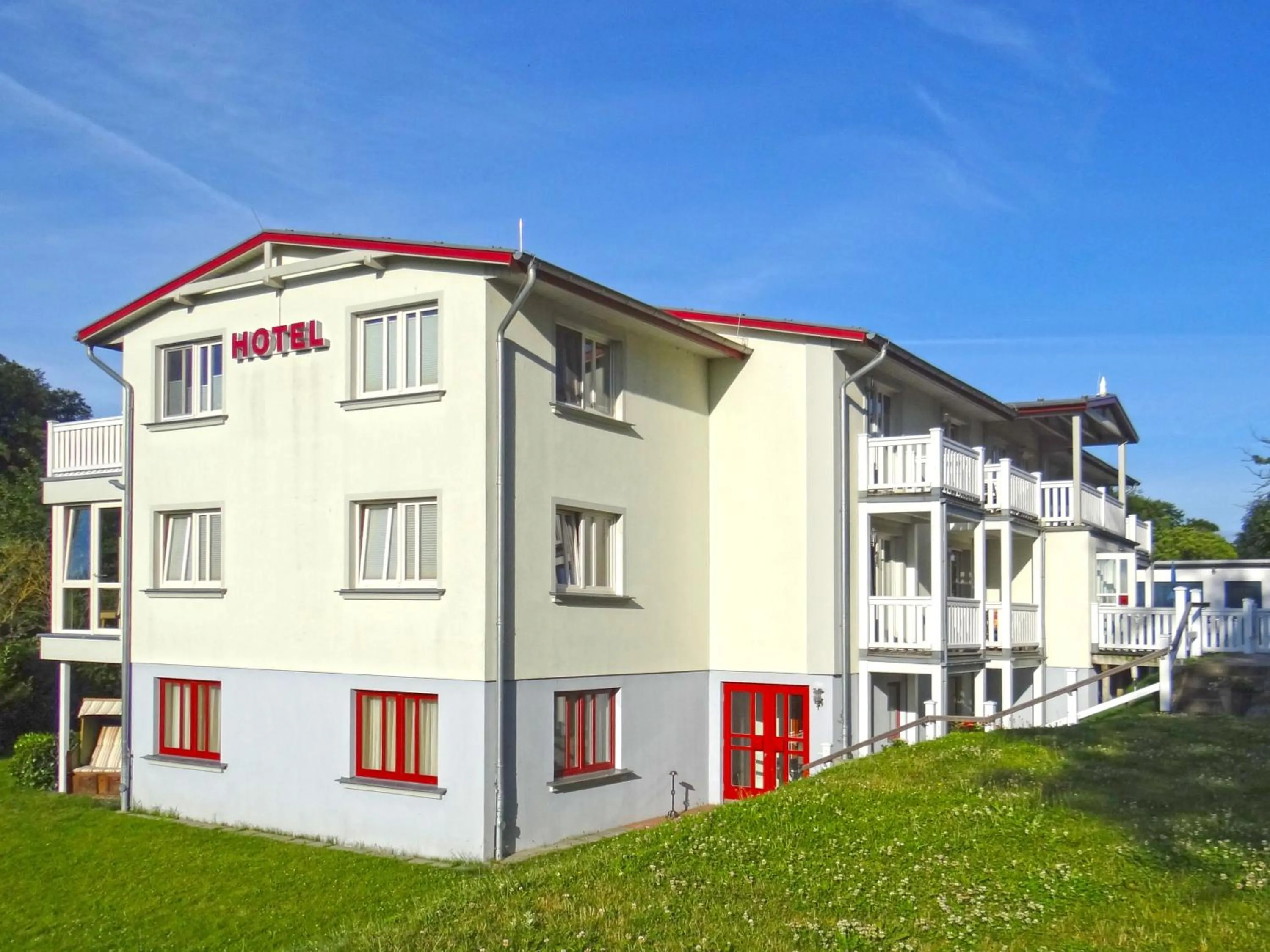 Property building in Hotel Pension Bellevue