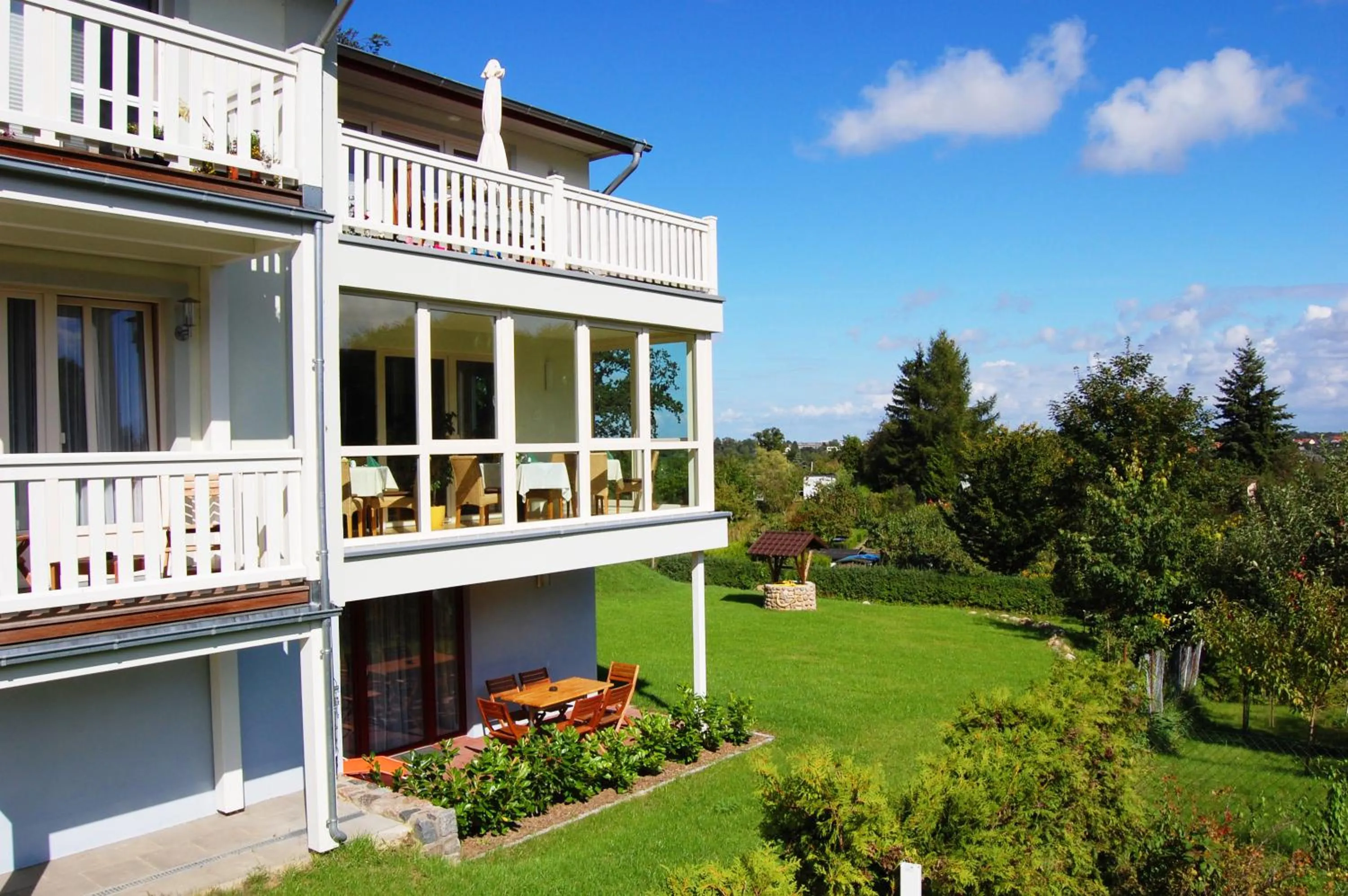 Garden view in Hotel Pension Bellevue